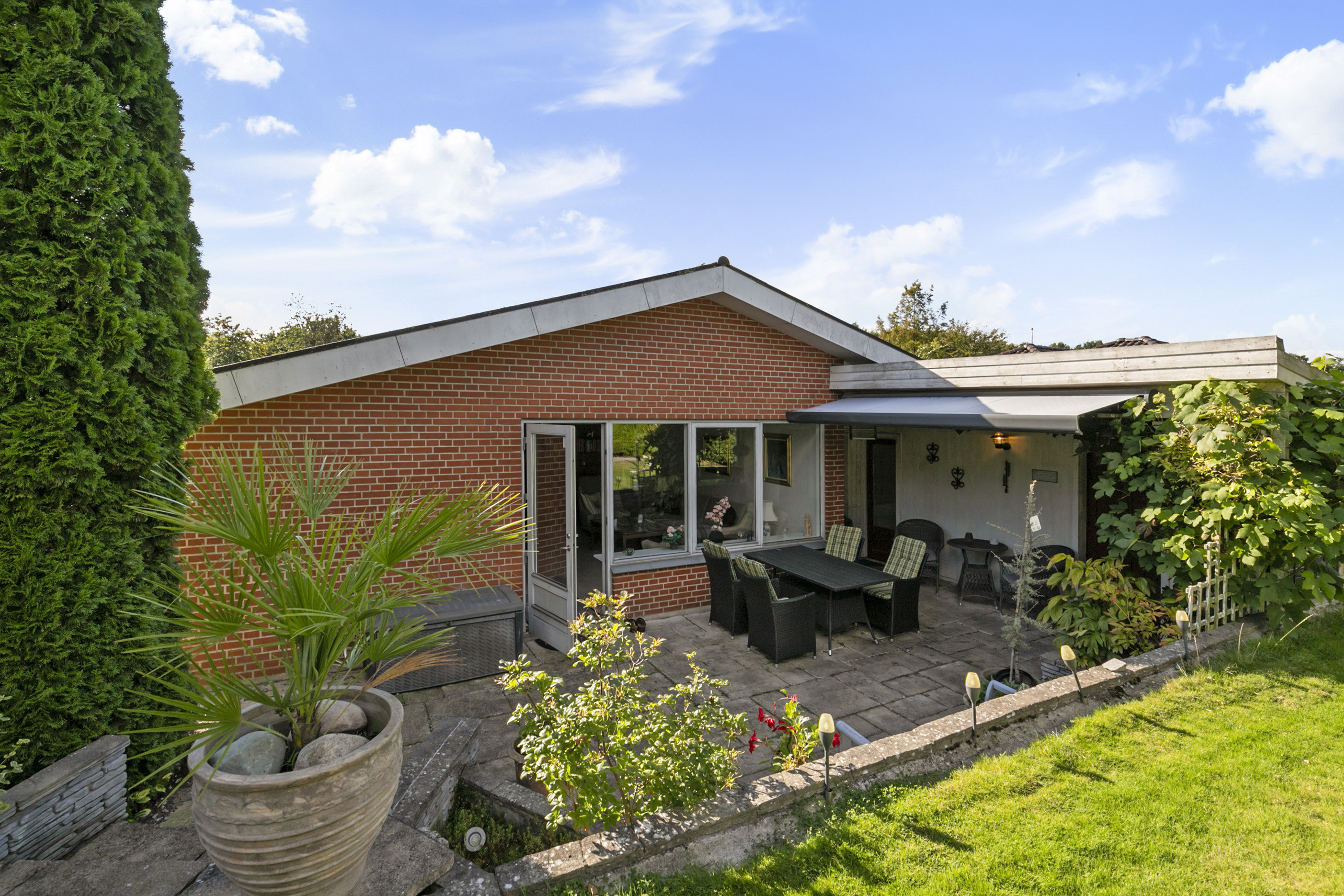 Fremhævet terrasse billede i fuldskærmstilstand. Billede af Park Alle 19, 9600 Aars