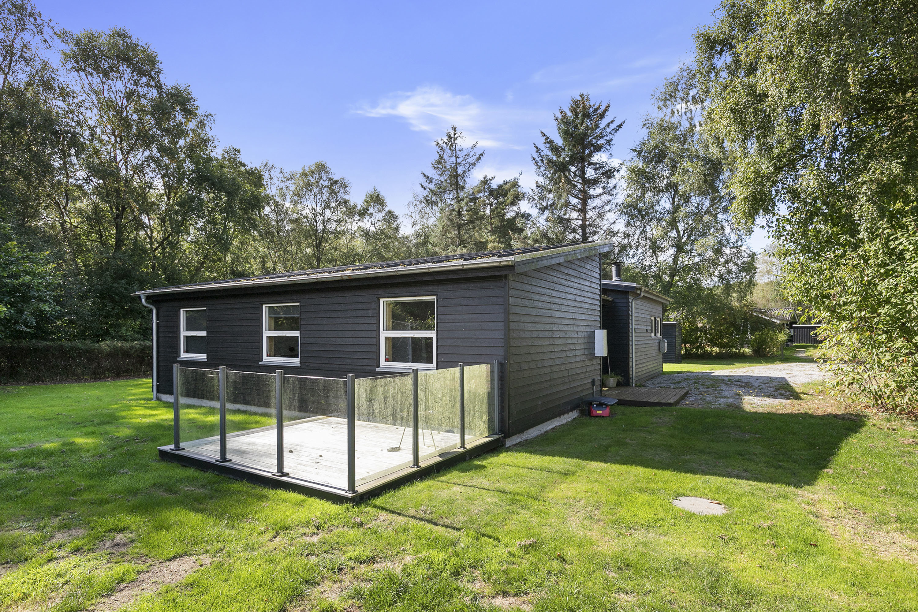 Fremhævet facade billede i fuldskærmstilstand. Billede af Ramshule 46, Lovns, 9640 Farsø