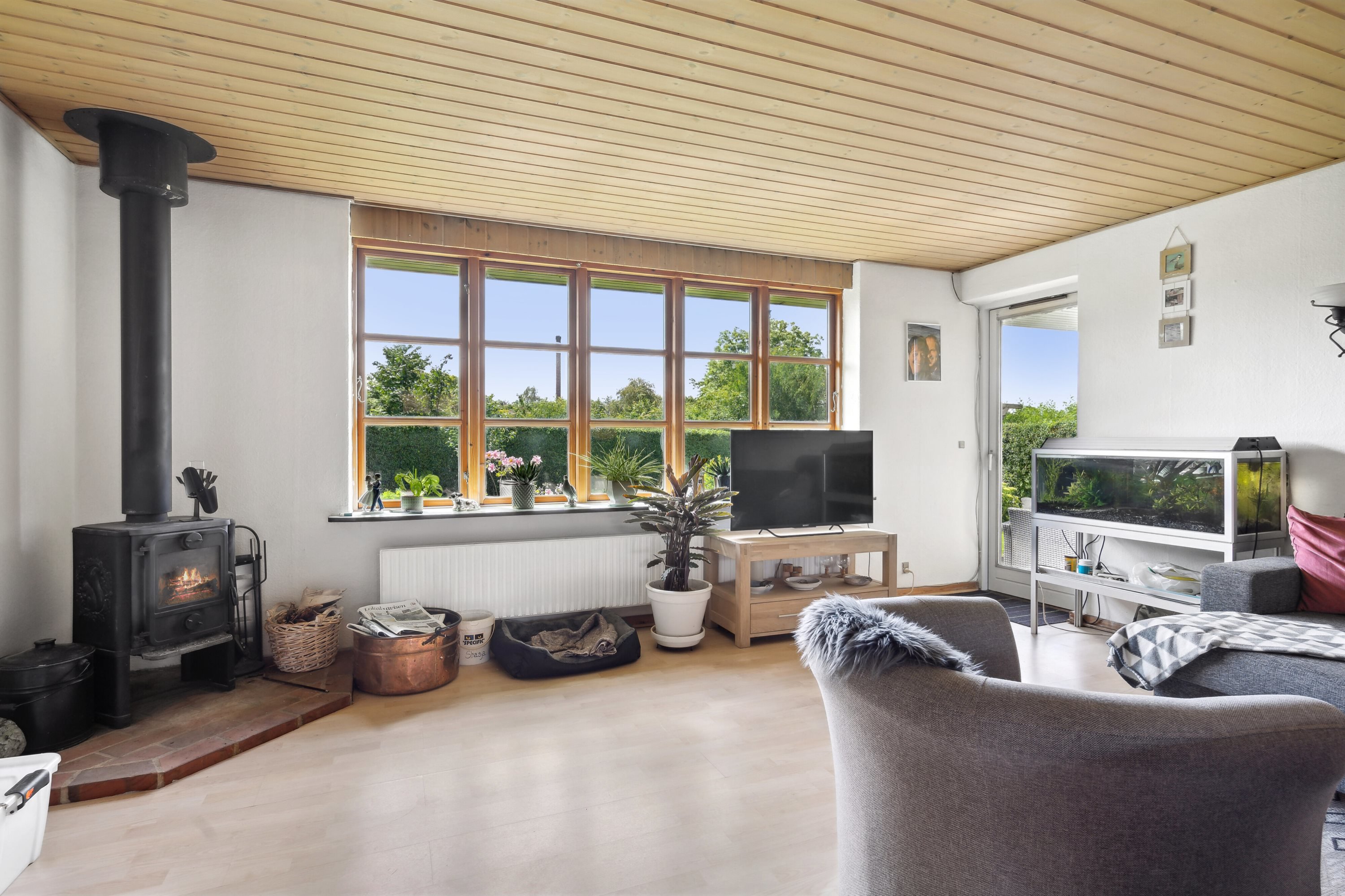 Fremhævet stue billede i fuldskærmstilstand. Billede af Nørrevænget 7, Fjelstervang, 6933 Kibæk