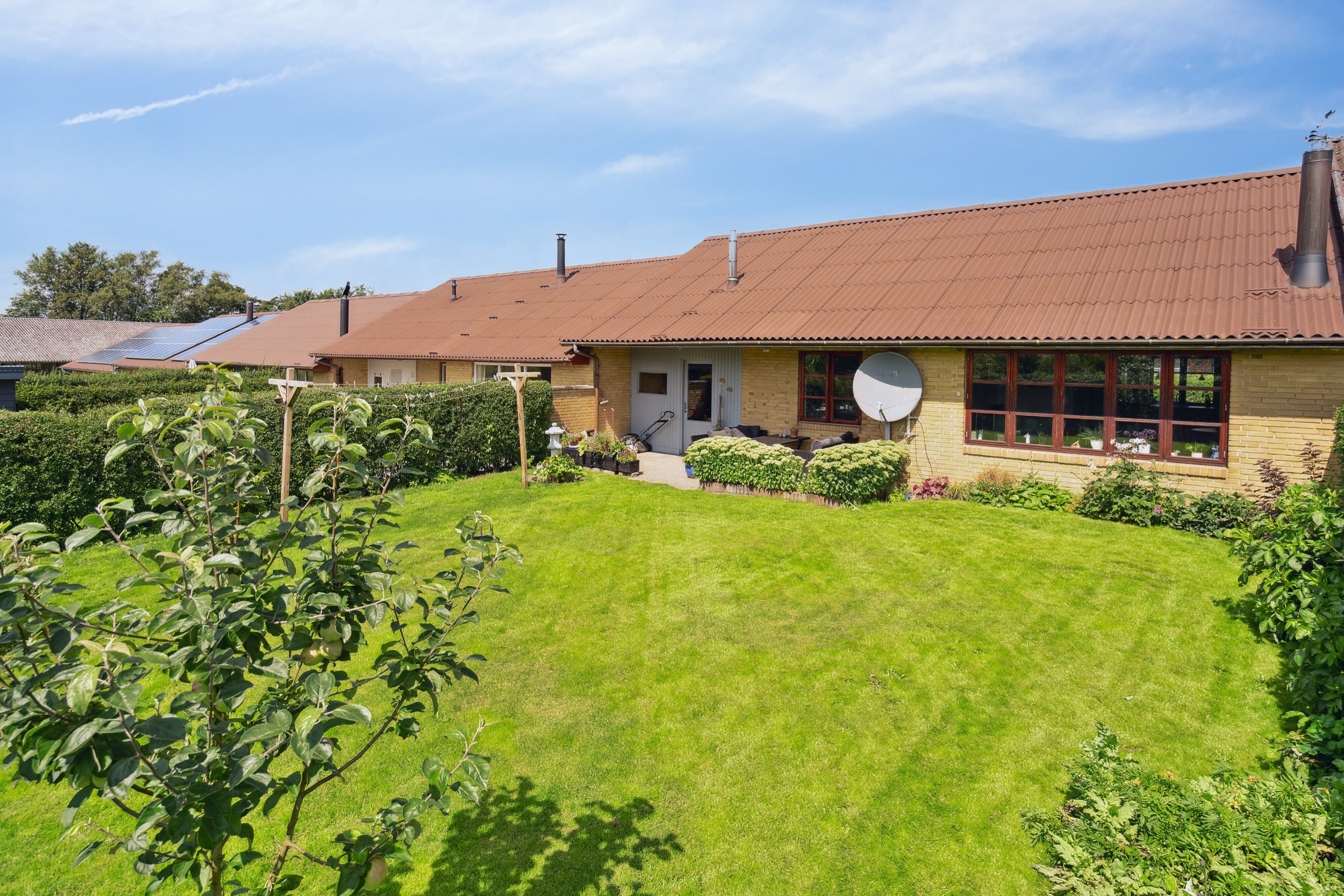 Fremhævet have billede i fuldskærmstilstand. Billede af Nørrevænget 7, Fjelstervang, 6933 Kibæk