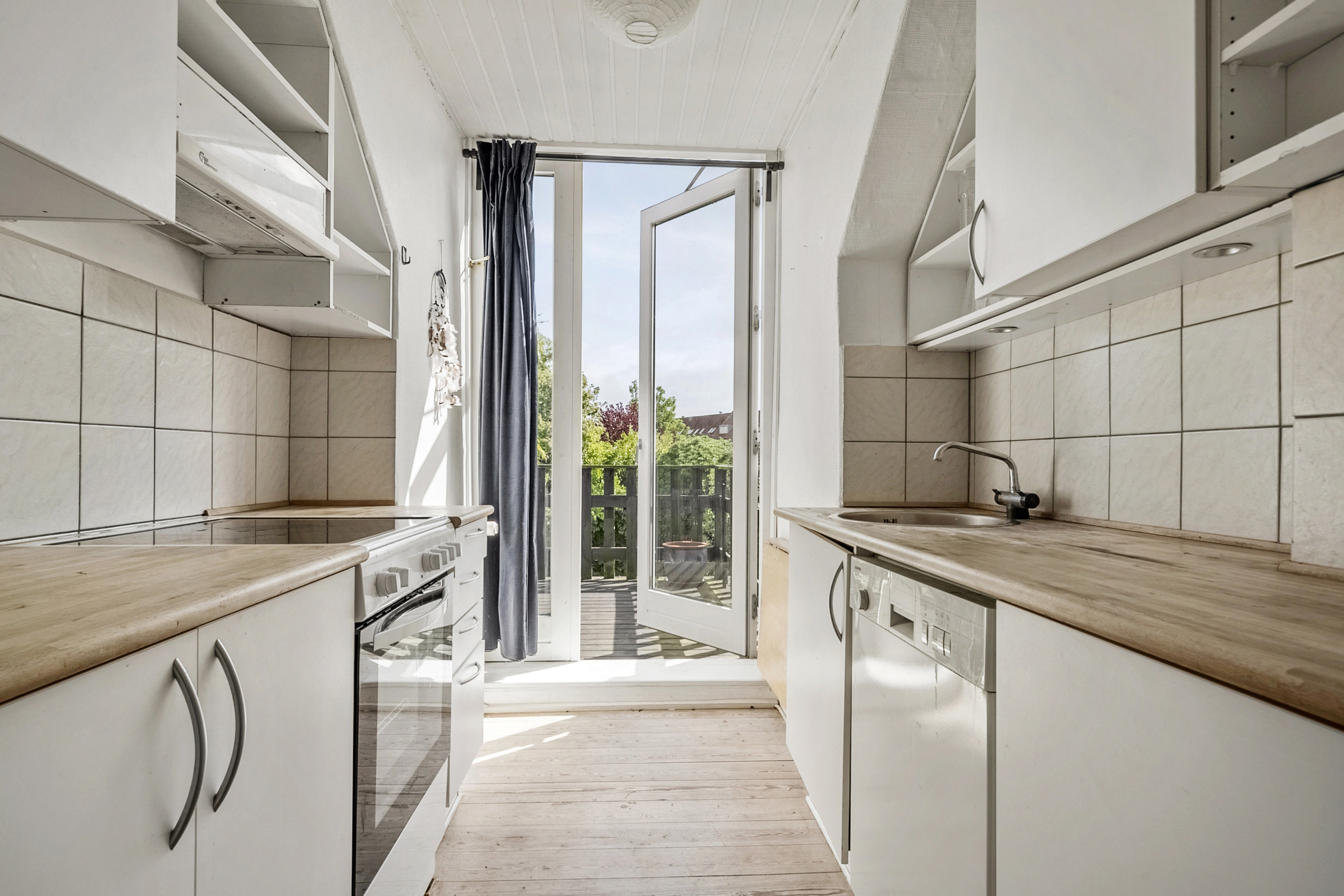 Fremhævet køkken billede i fuldskærmstilstand. Billede af Aldersrovej 32, 1., Trøjborg , 8200 Aarhus N