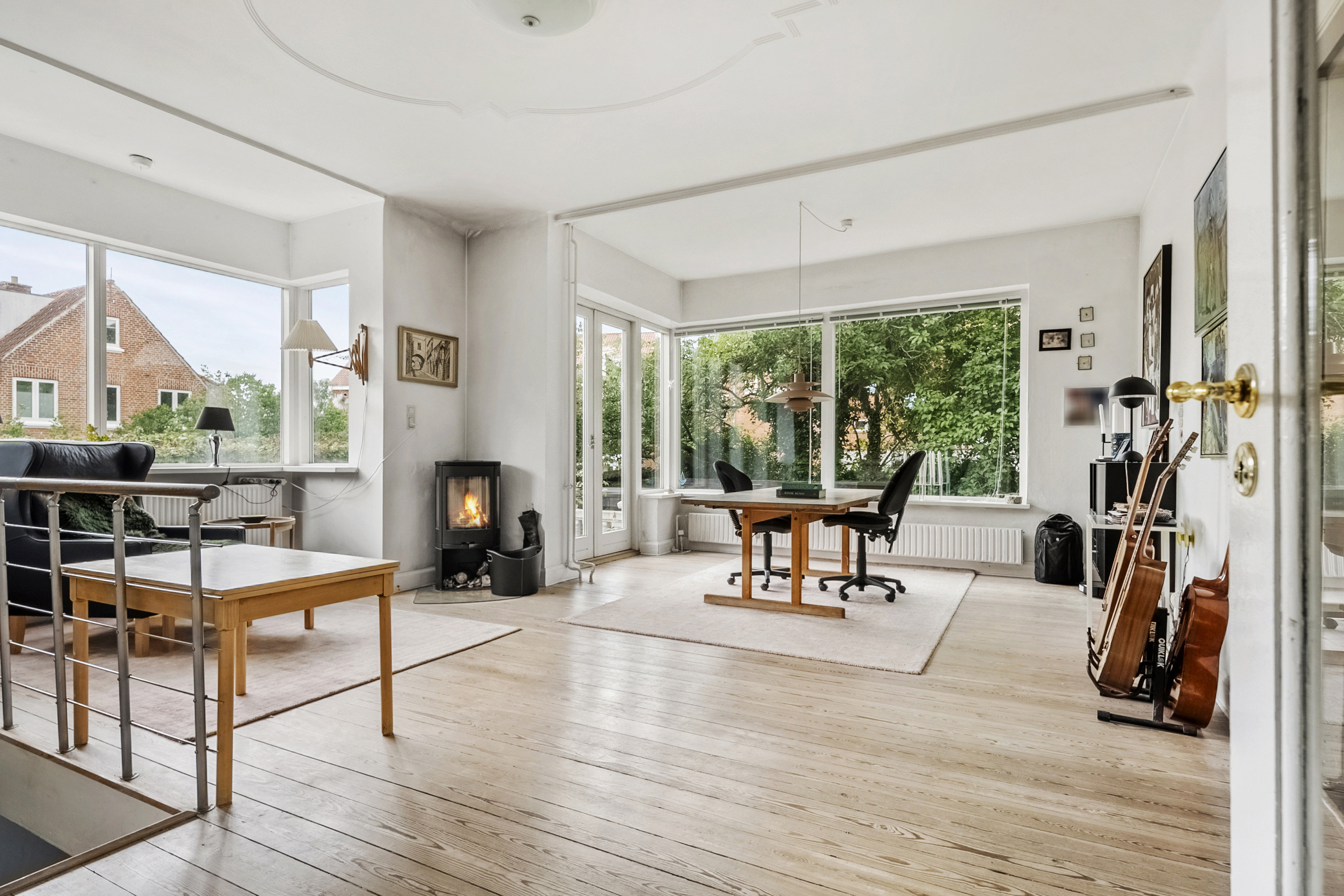 Fremhævet stue billede i fuldskærmstilstand. Billede af Aldersrovej 32, st.., Trøjborg , 8200 Aarhus N