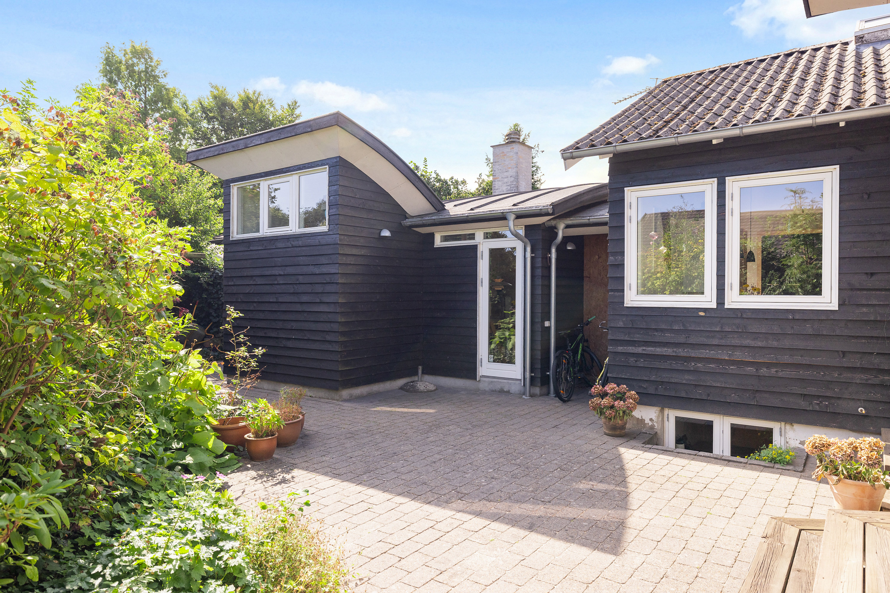 Fremhævet  billede i fuldskærmstilstand. Billede af Årsdalevej 1, 8210 Aarhus V