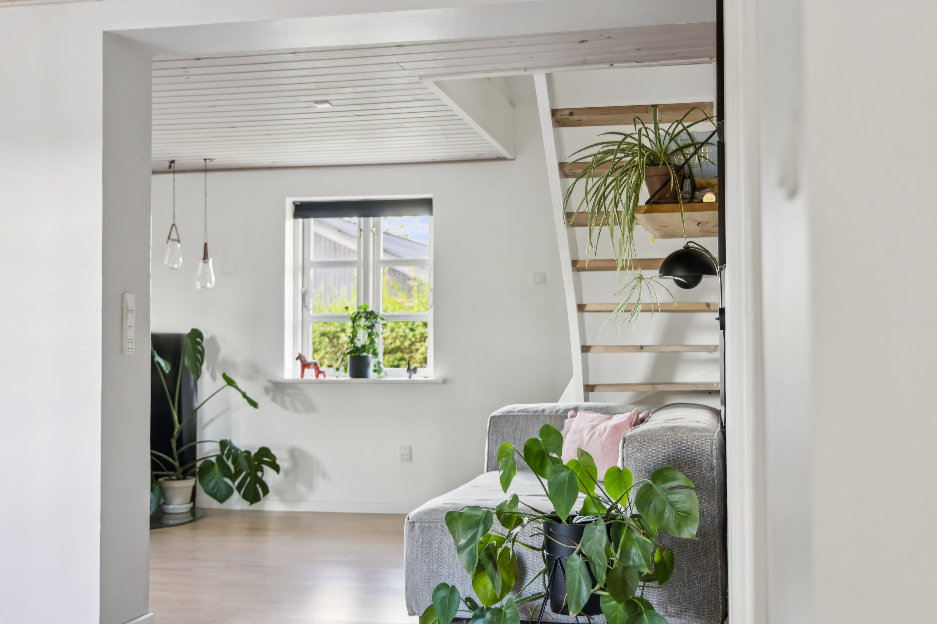 Fremhævet stue billede i fuldskærmstilstand. Billede af Blåkildevej 25, 9510 Arden