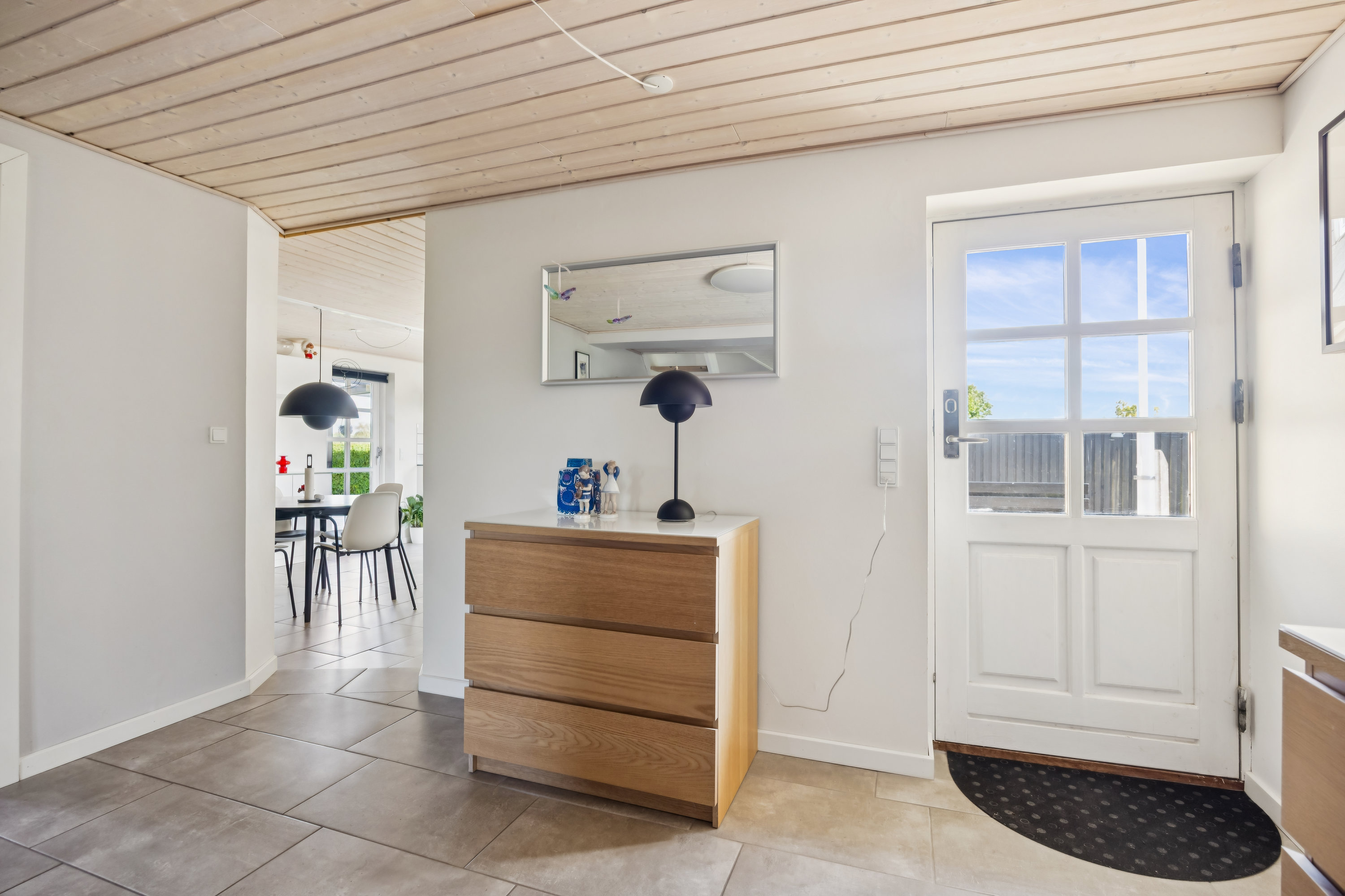 Fremhævet entré billede i fuldskærmstilstand. Billede af Blåkildevej 25, 9510 Arden