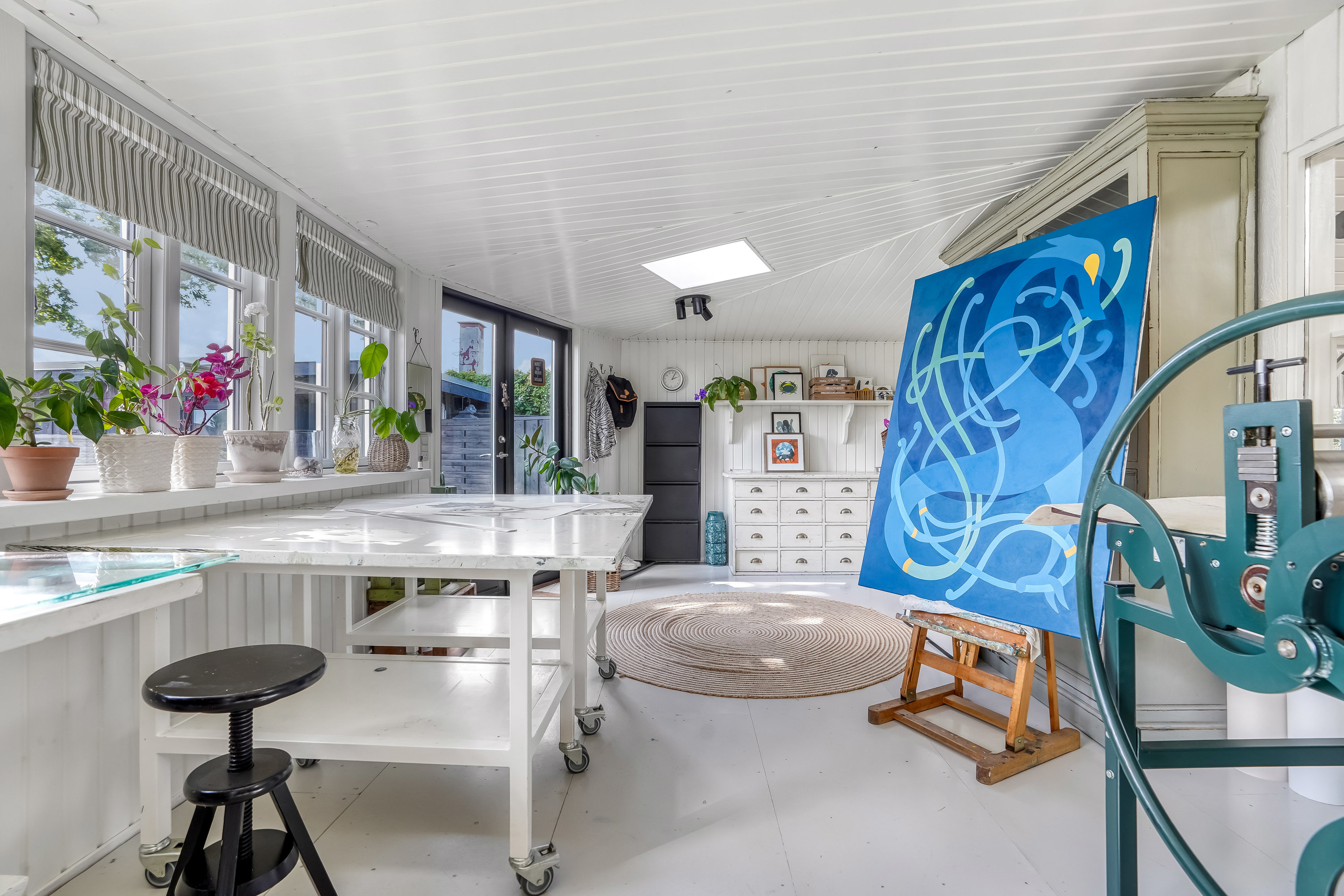 Fremhævet stue billede i fuldskærmstilstand. Billede af Ø.Strandløkkevej 3, 5300 Kerteminde