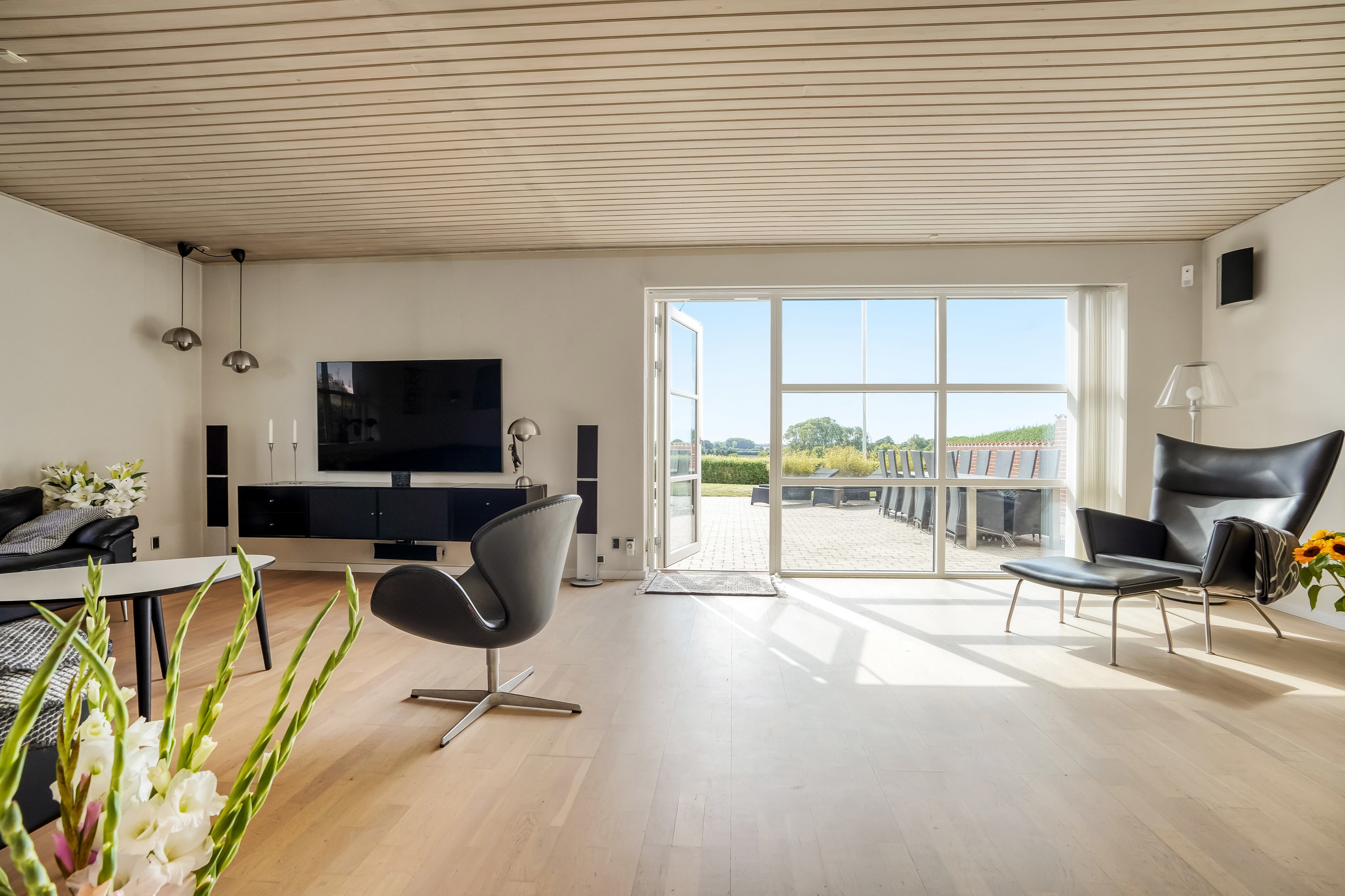 Fremhævet stue billede i fuldskærmstilstand. Billede af Kirkelundvej 28, Bellinge, 5250 Odense SV