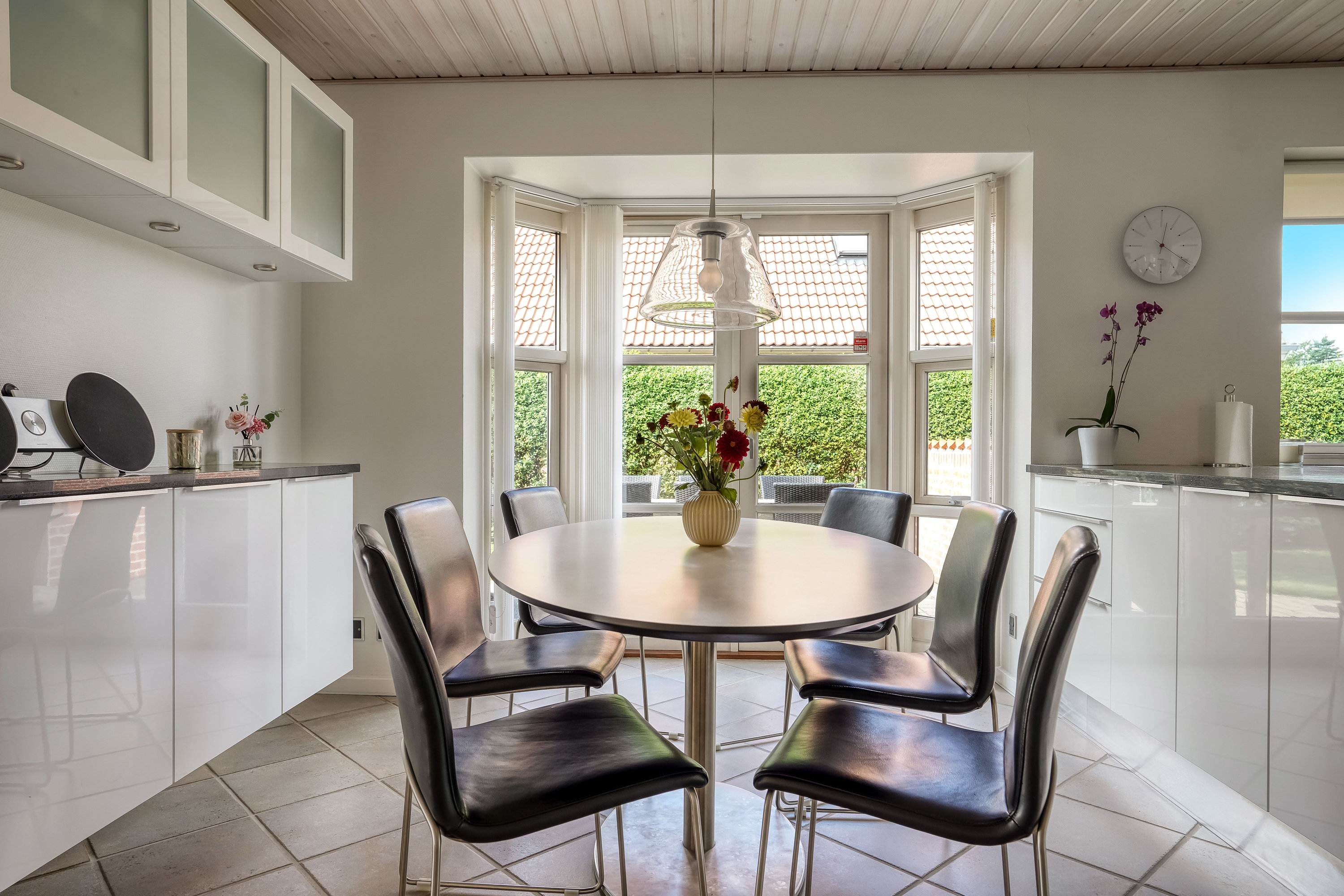 Fremhævet stue billede i fuldskærmstilstand. Billede af Kirkelundvej 28, Bellinge, 5250 Odense SV