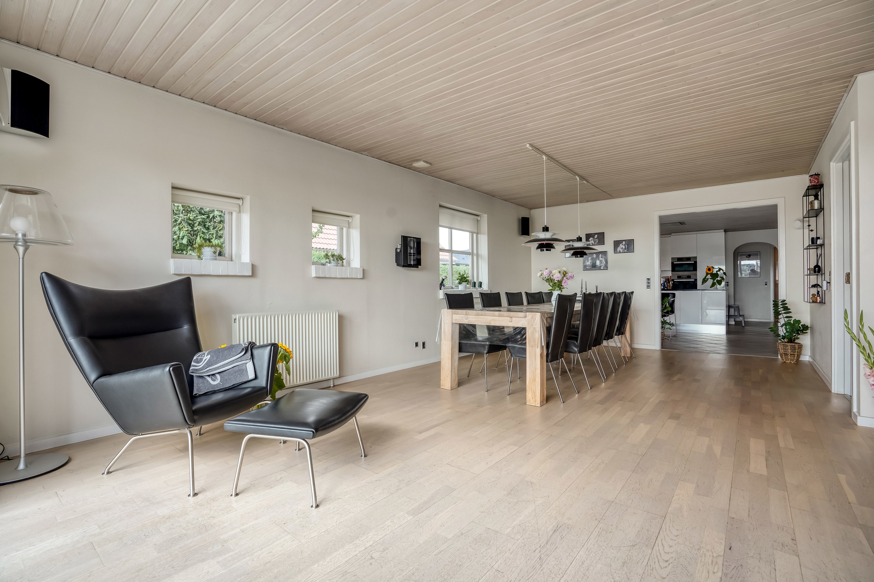 Fremhævet stue billede i fuldskærmstilstand. Billede af Kirkelundvej 28, Bellinge, 5250 Odense SV