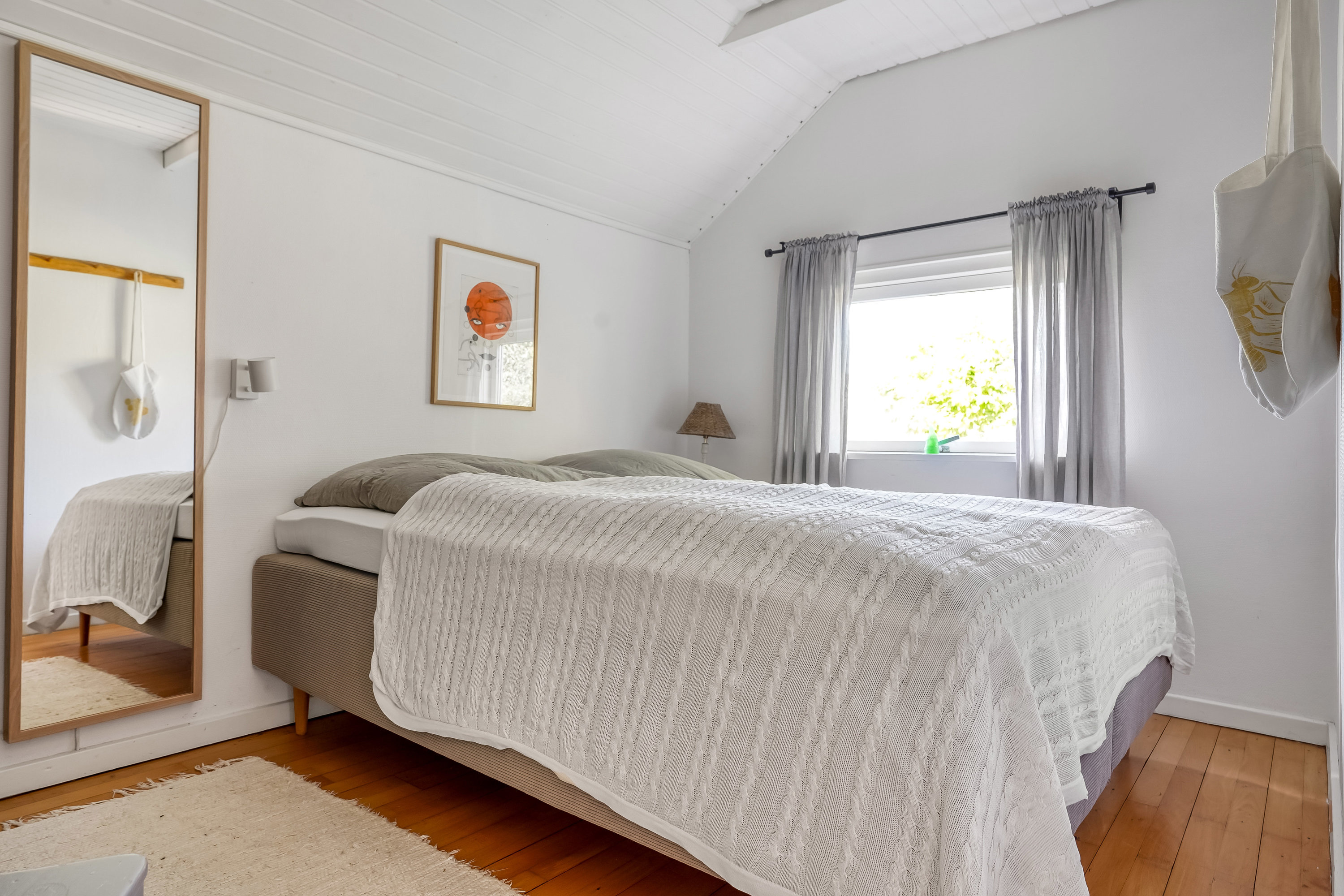 Fremhævet værelse billede i fuldskærmstilstand. Billede af Ø.Strandløkkevej 3, 5300 Kerteminde