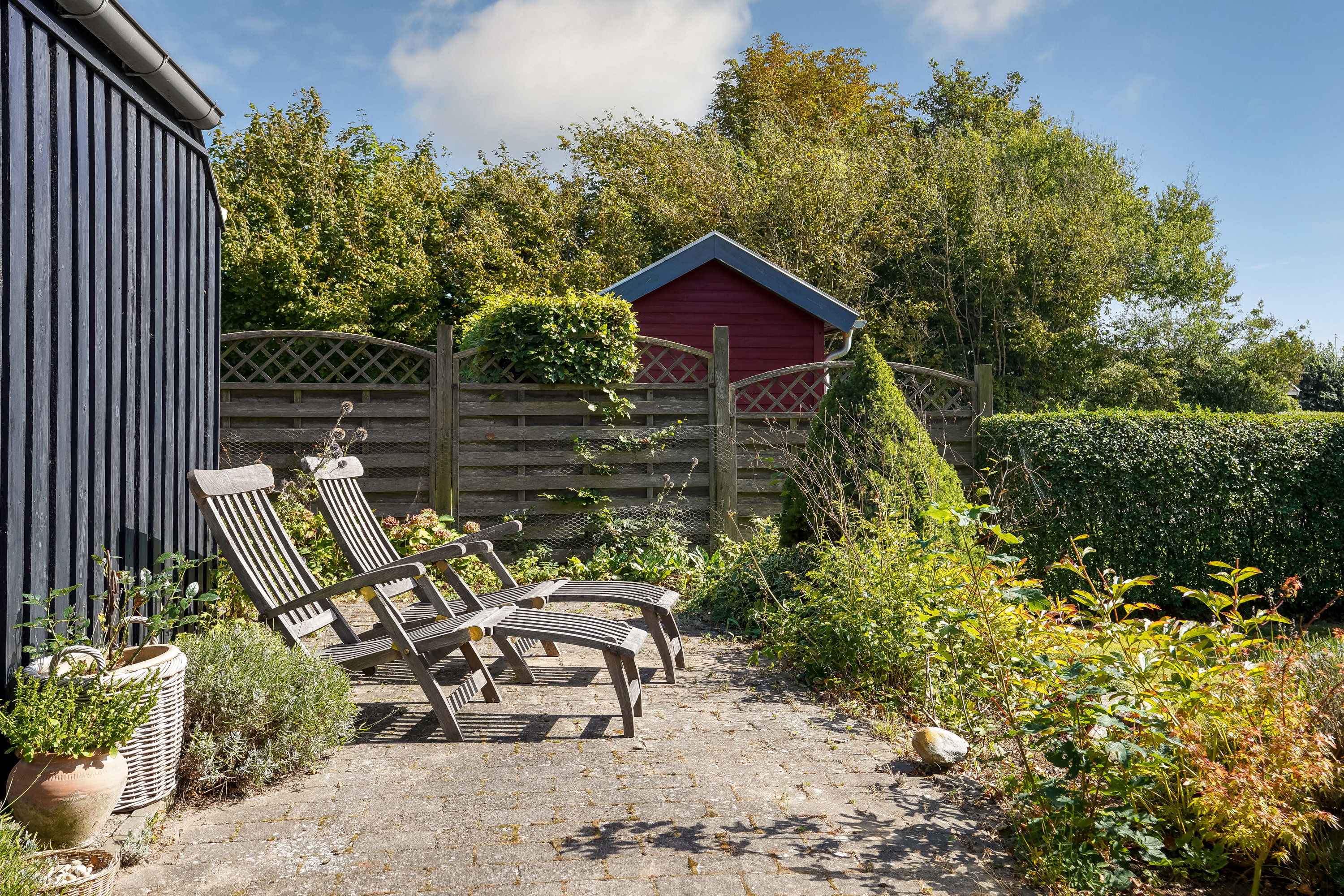 Fremhævet terrasse billede i fuldskærmstilstand. Billede af Ø.Strandløkkevej 3, 5300 Kerteminde