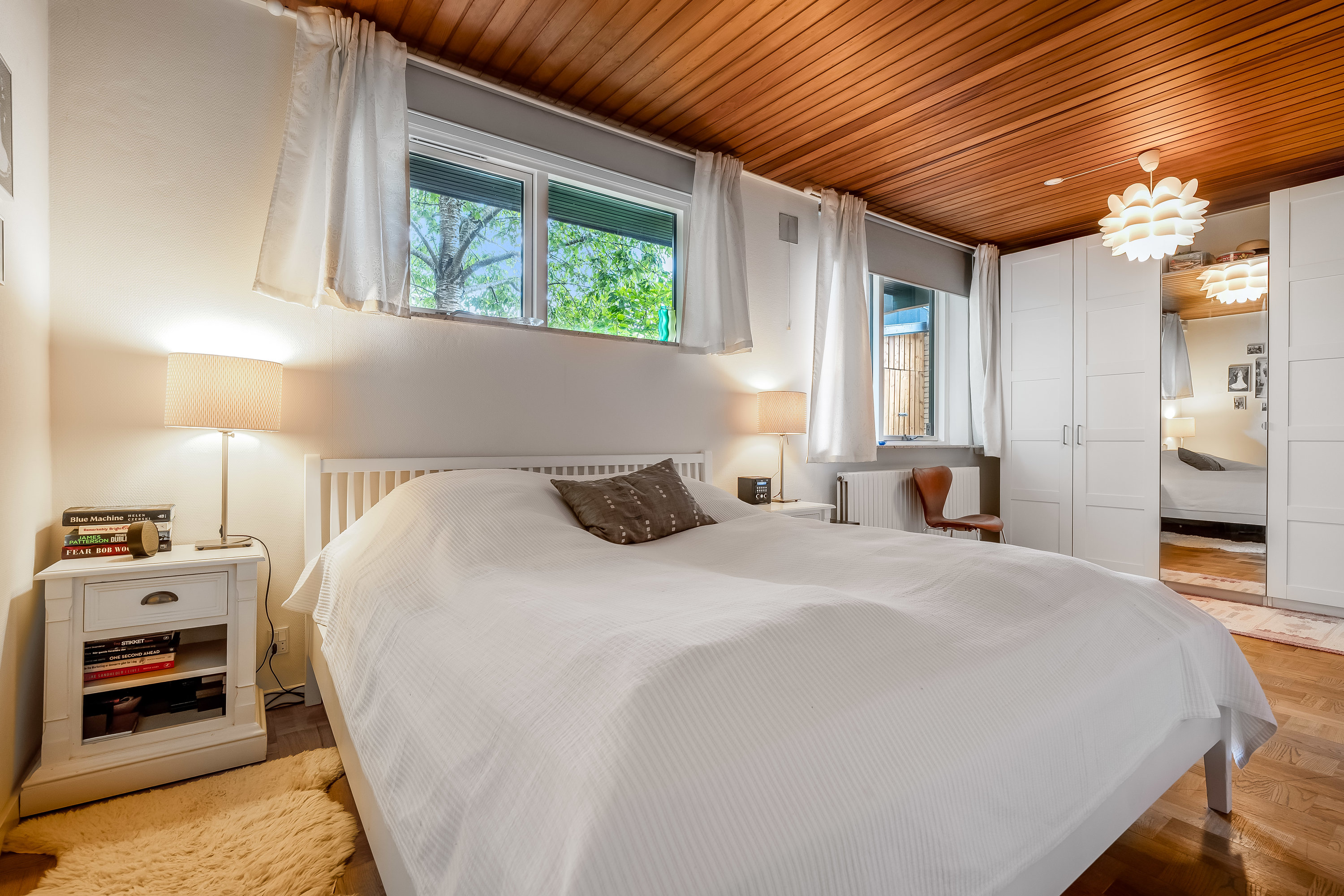 Fremhævet soveværelse billede i fuldskærmstilstand. Billede af Digemestervej 3, 3400 Hillerød