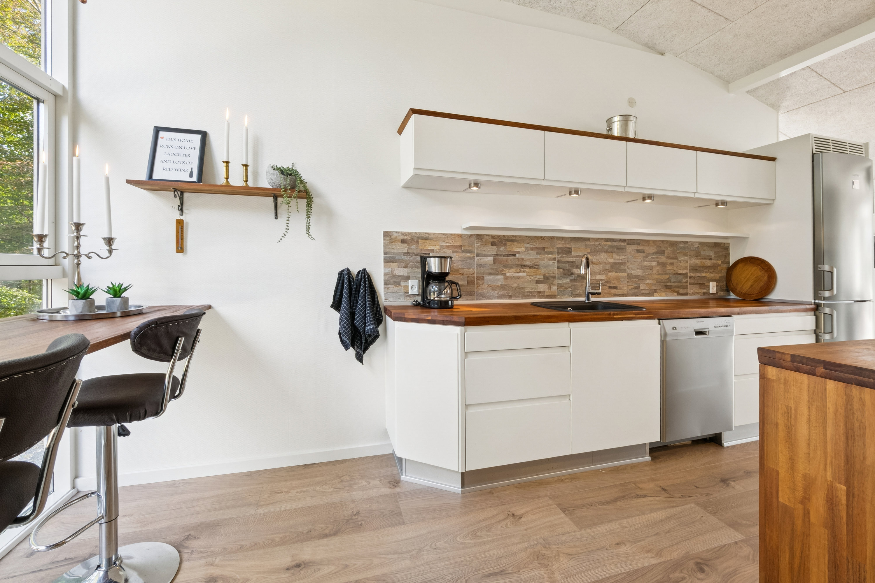 Fremhævet køkken billede i fuldskærmstilstand. Billede af Normannsvej 17, Ø Hærup, 7860 Spøttrup