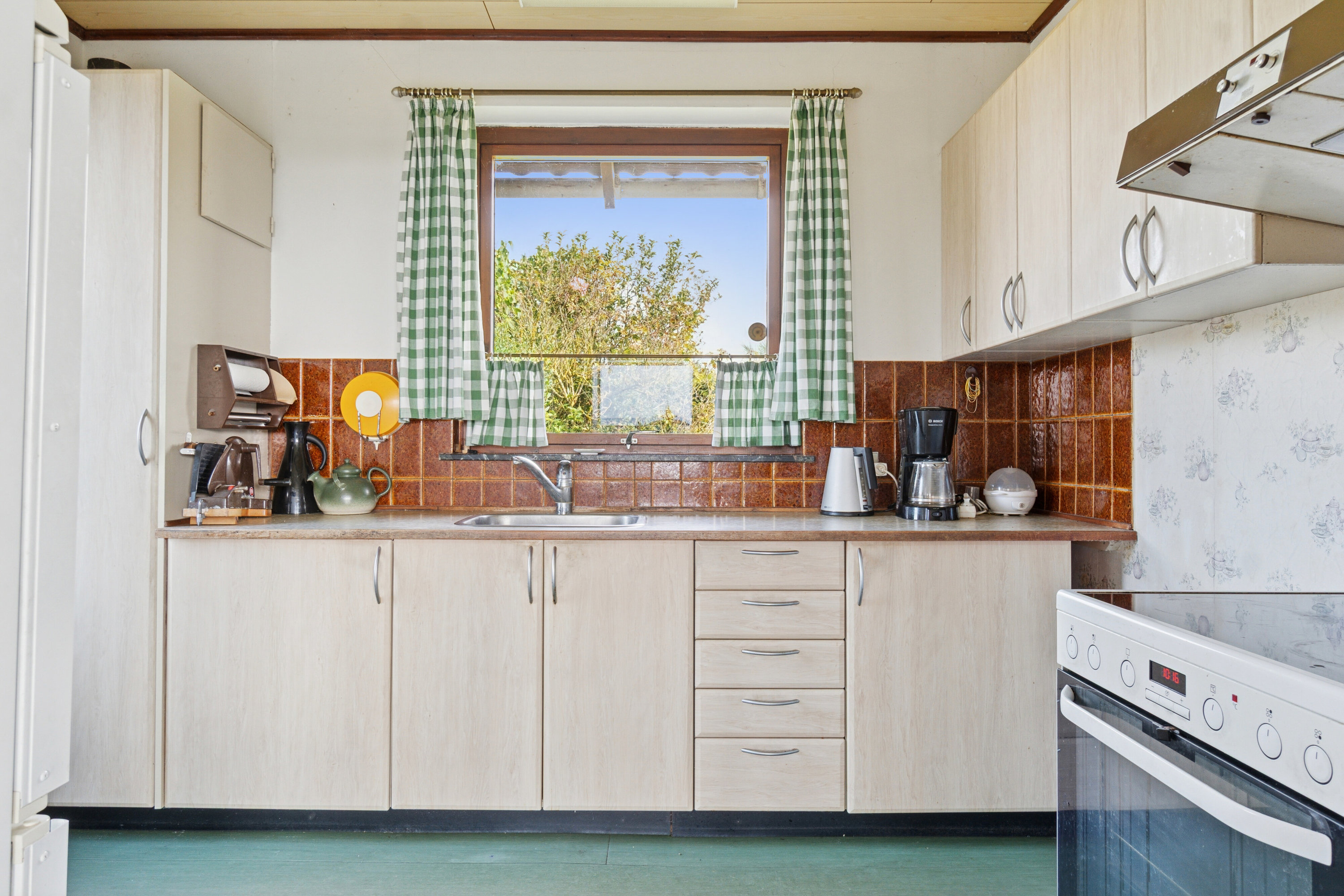 Miniaturebillede 1: køkken. Billede af Bakkedraget 14, Drøsselbjerg Strand, 4200 Slagelse