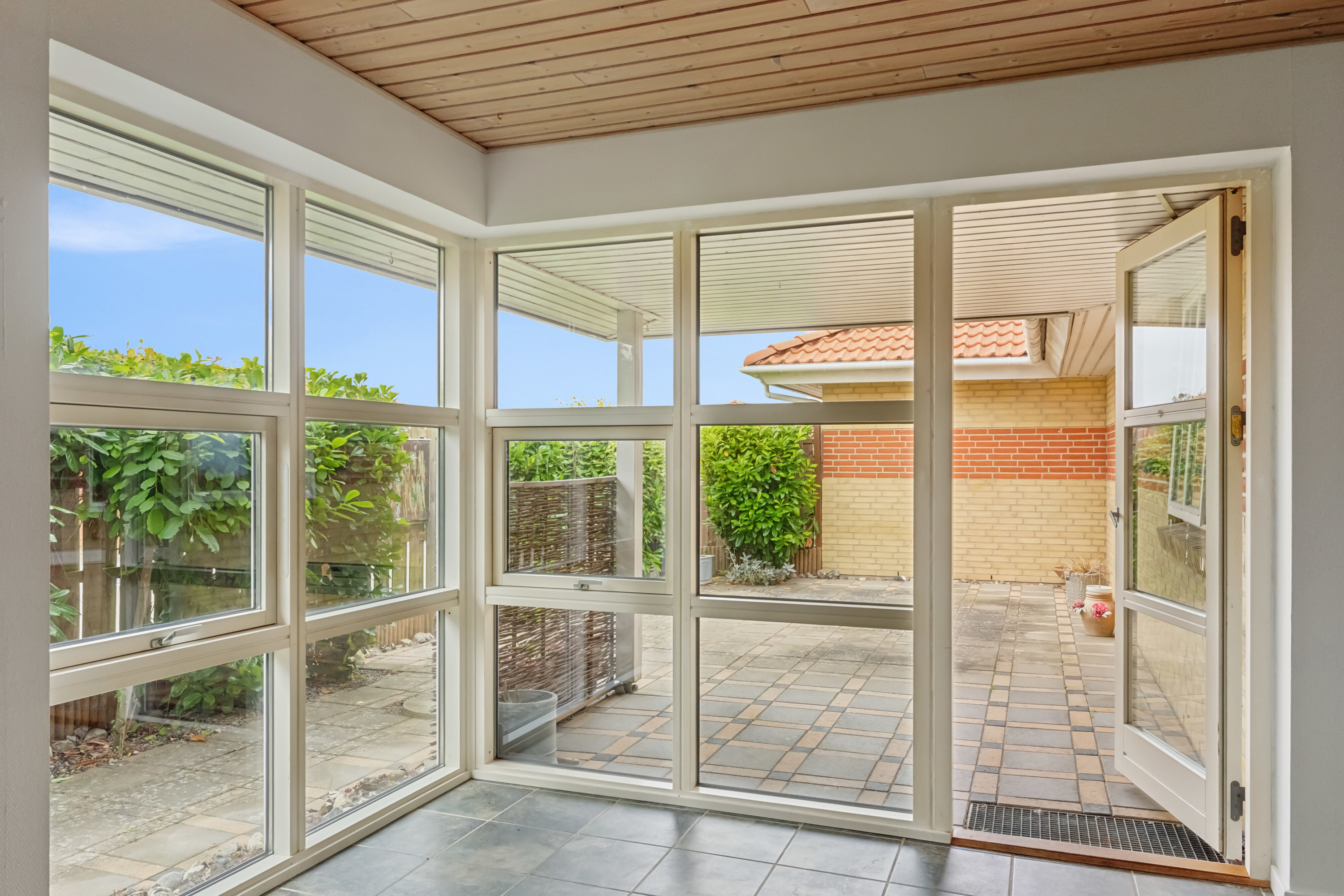 Fremhævet stue billede i fuldskærmstilstand. Billede af Kastrupparken 7, 4760 Vordingborg