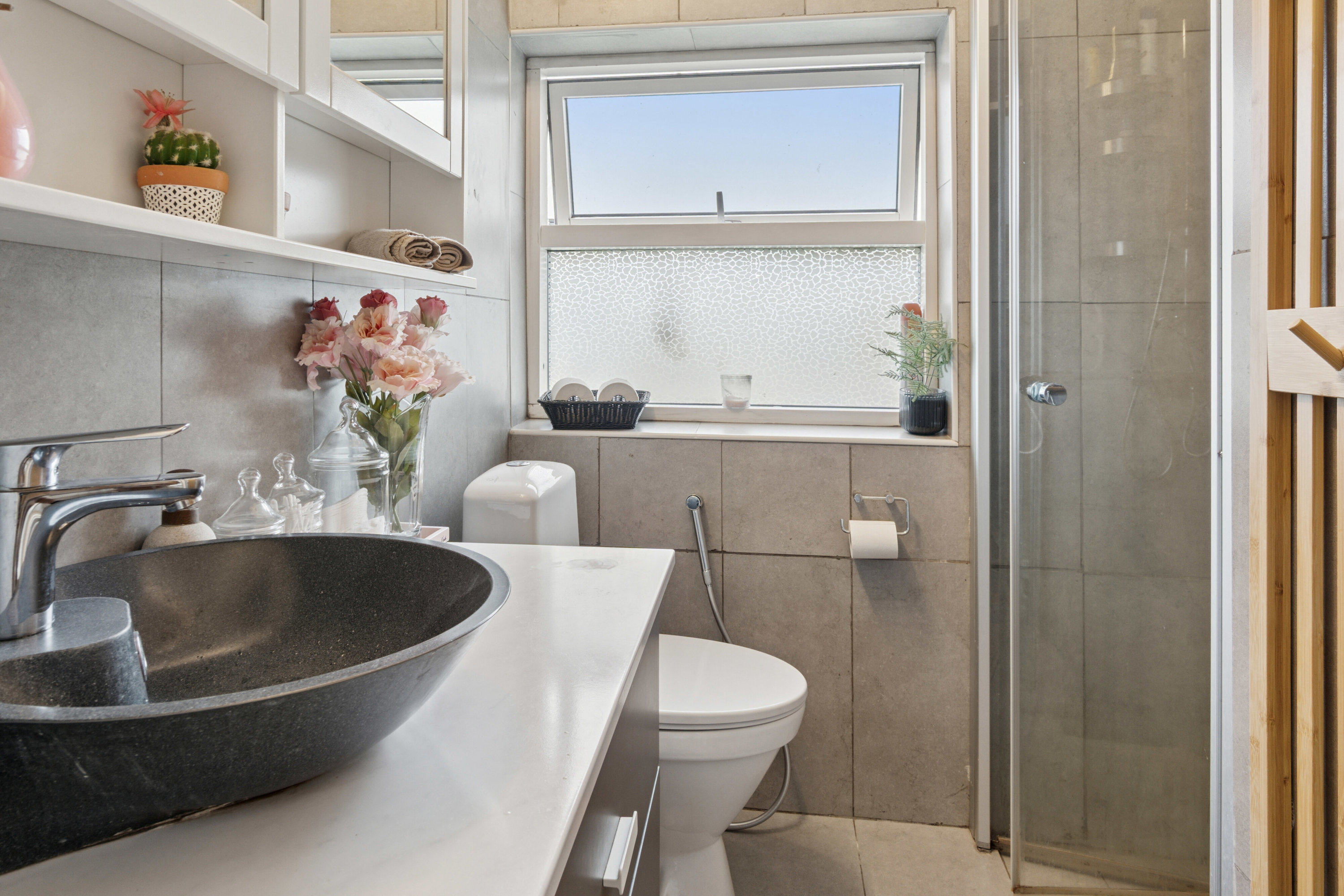 Fremhævet badeværelse billede i fuldskærmstilstand. Billede af Rønne Allé 22, 2605 Brøndby