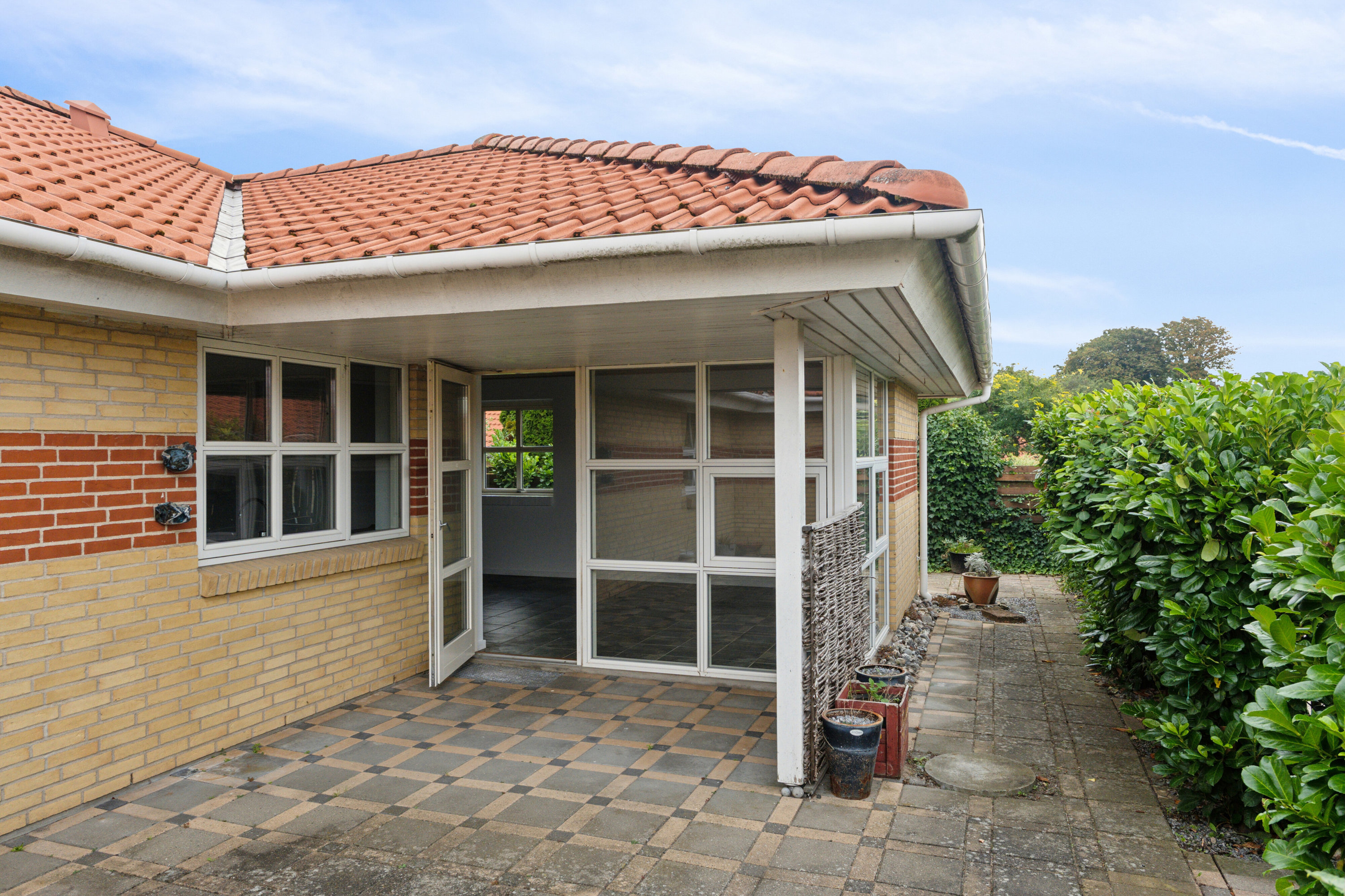 Fremhævet set fra haven billede i fuldskærmstilstand. Billede af Kastrupparken 7, 4760 Vordingborg