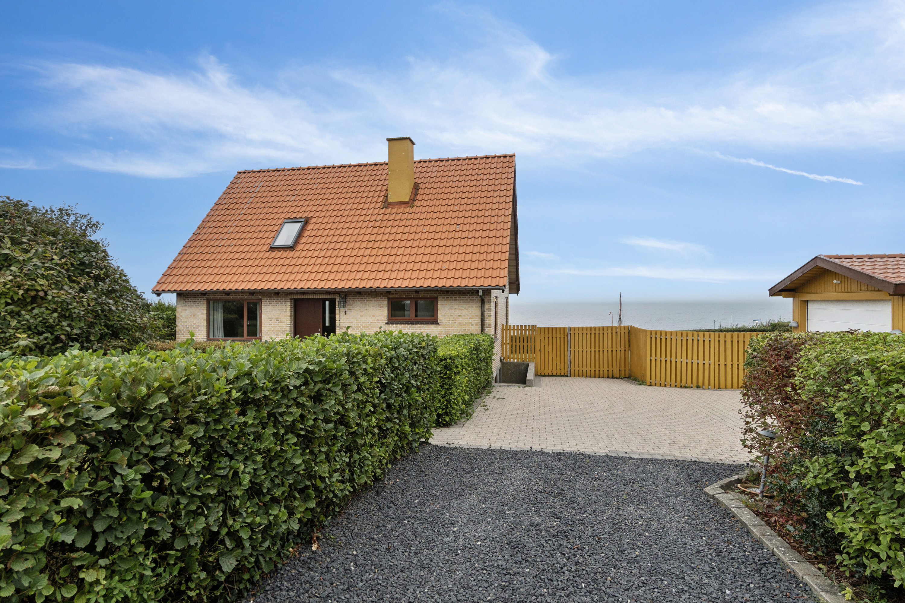 Fremhævet set fra vejen billede i fuldskærmstilstand. Billede af Willemoesvej 1, Havnebyen, 4583 Sjællands Odde