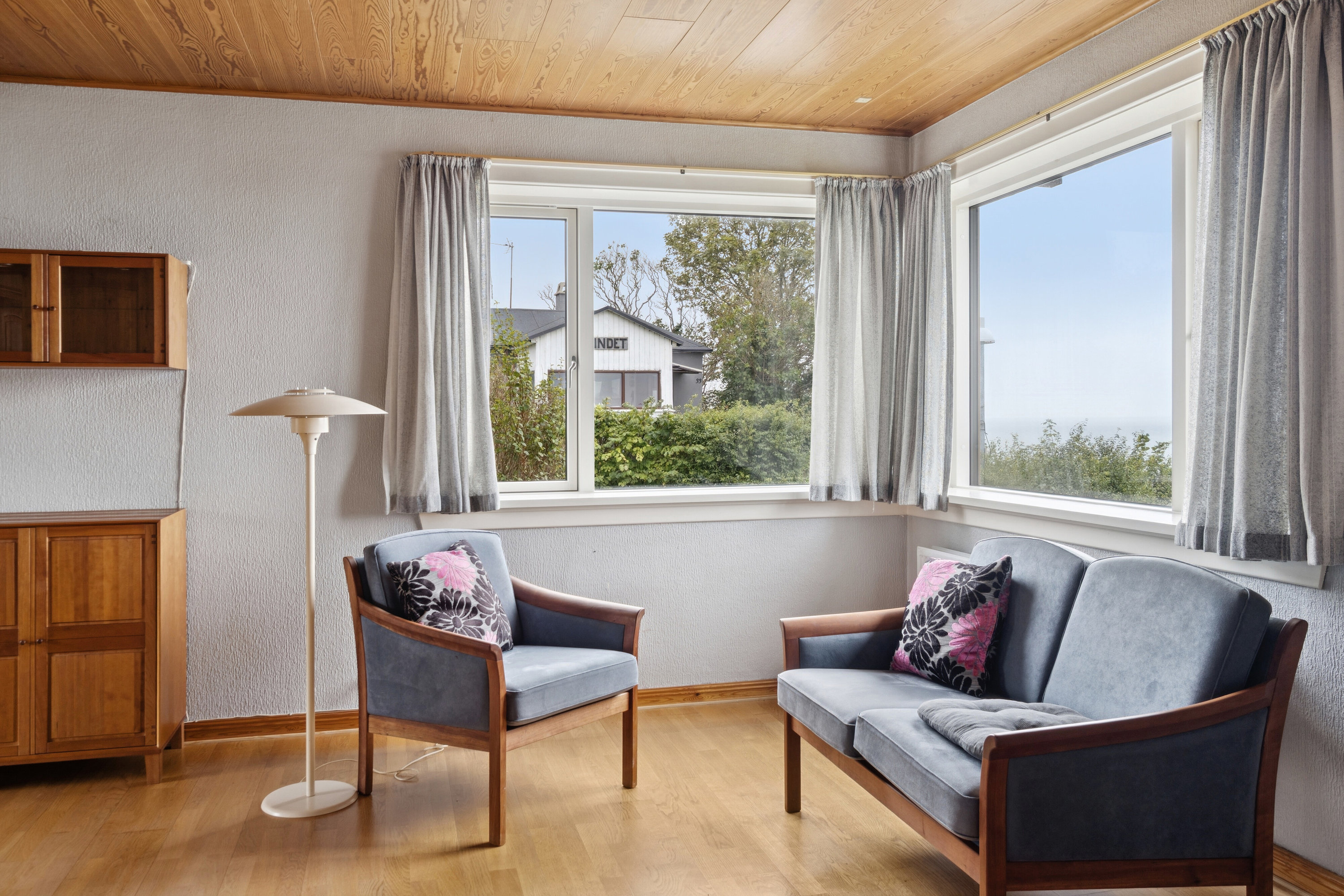 Fremhævet stue billede i fuldskærmstilstand. Billede af Willemoesvej 1, Havnebyen, 4583 Sjællands Odde