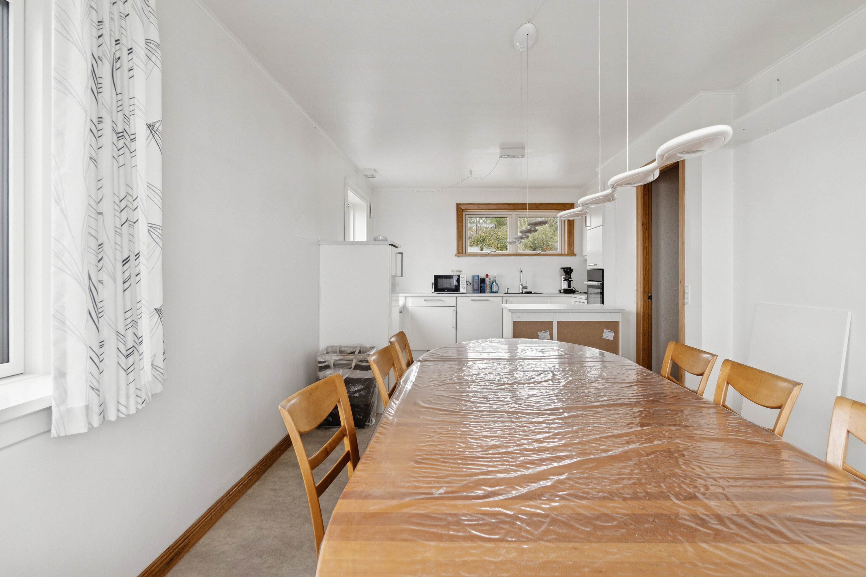 Fremhævet spisestue billede i fuldskærmstilstand. Billede af Willemoesvej 1, Havnebyen, 4583 Sjællands Odde