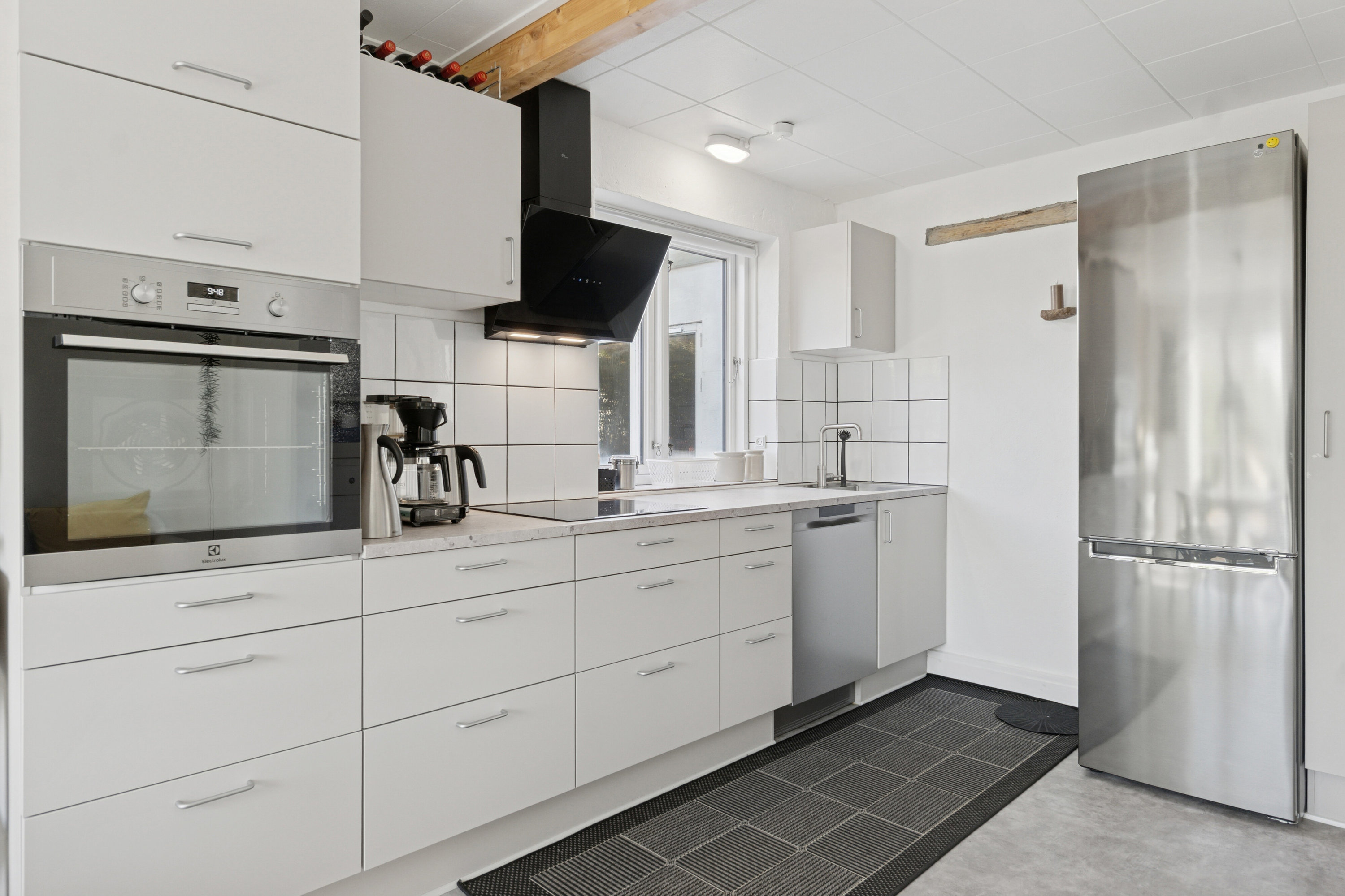 Fremhævet køkken billede i fuldskærmstilstand. Billede af Strandvejen 97, Lønstrup, 9800 Hjørring