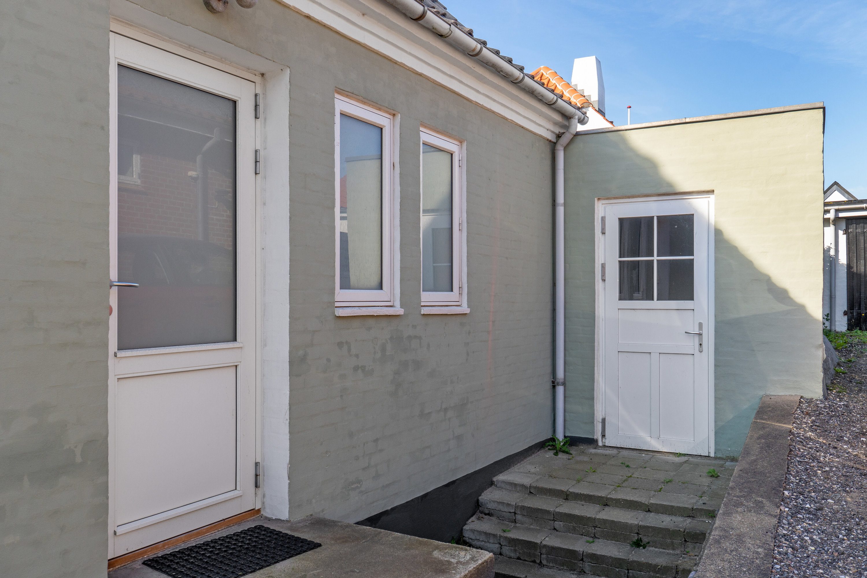 Fremhævet entré billede i fuldskærmstilstand. Billede af Strandvejen 97, Lønstrup, 9800 Hjørring