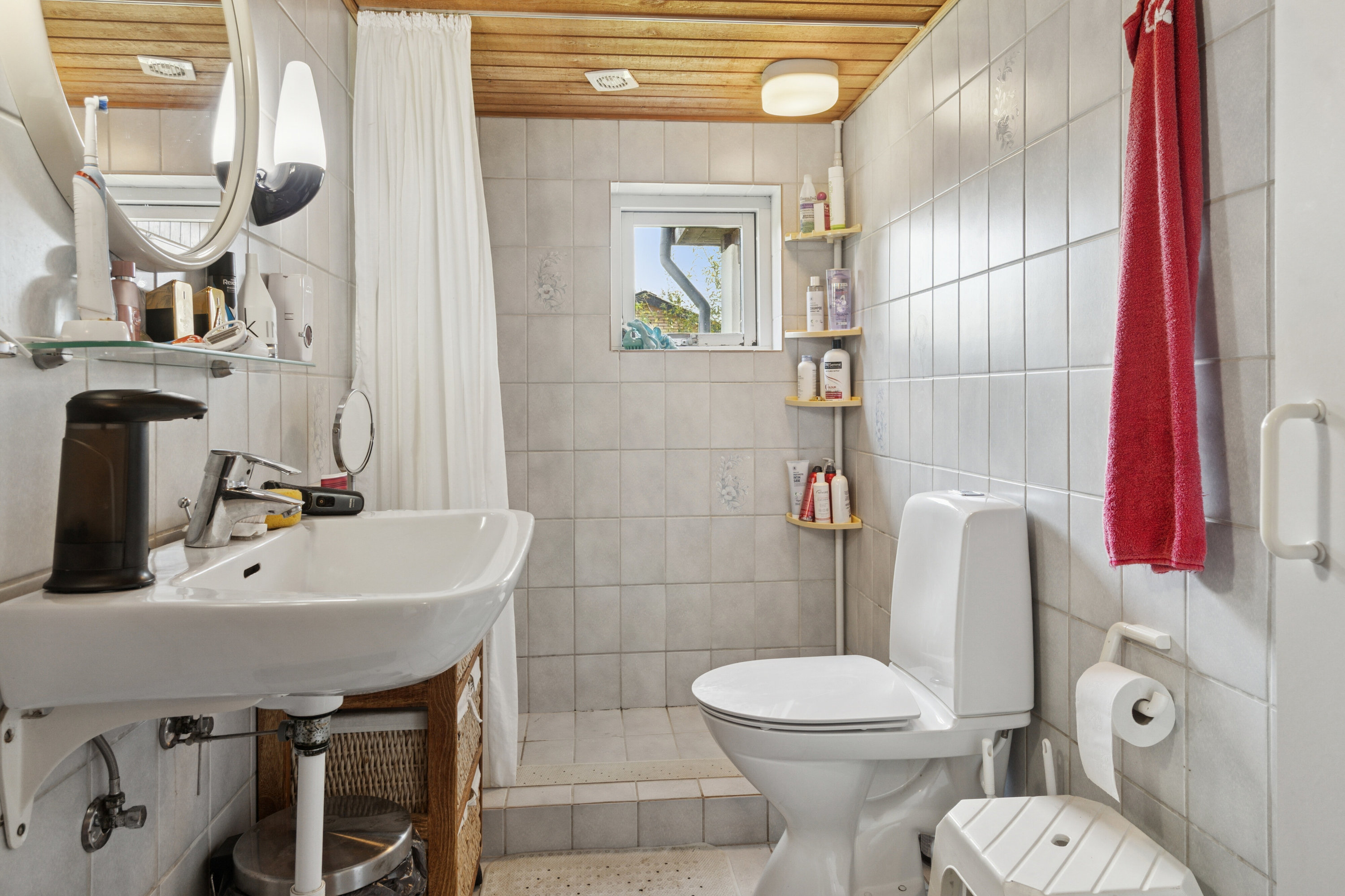 Fremhævet badeværelse billede i fuldskærmstilstand. Billede af Horsensvej 566, 7120 Vejle Øst