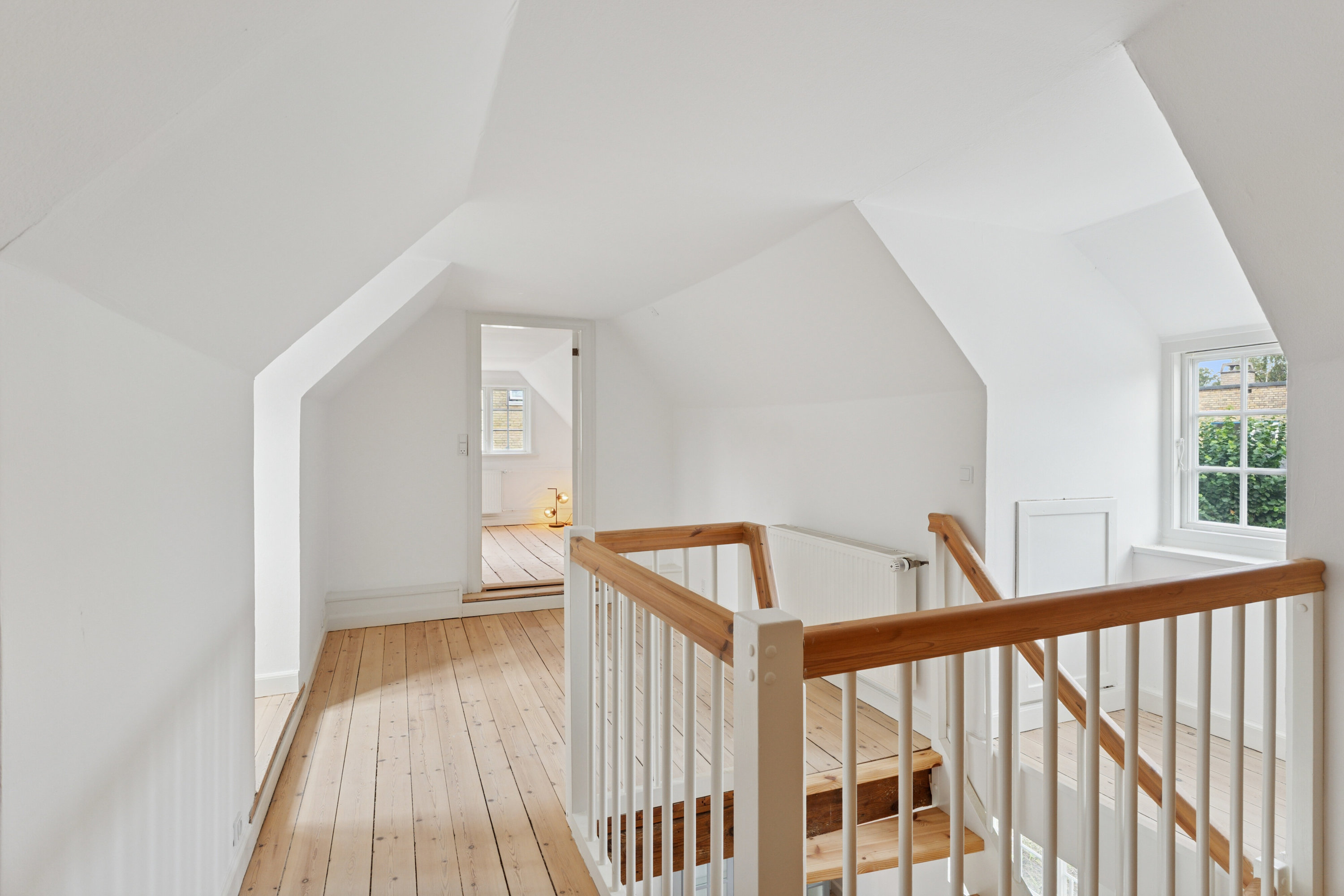 Fremhævet gang billede i fuldskærmstilstand. Billede af Asylgade 7C, 2800 Kongens Lyngby