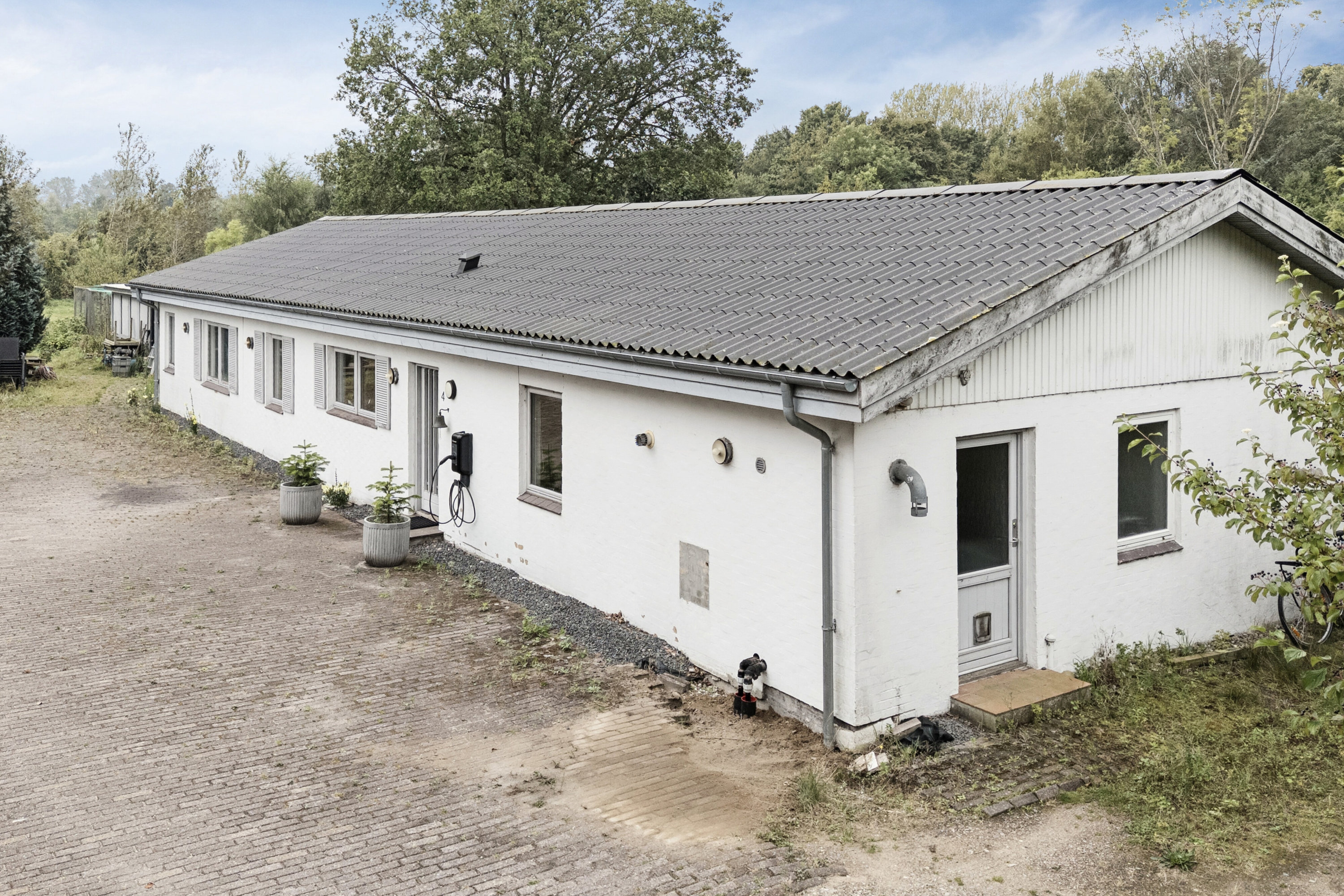 Fremhævet set fra vejen billede i fuldskærmstilstand. Billede af Præstemarken 4, Sdr. Jernløse, 4420 Regstrup