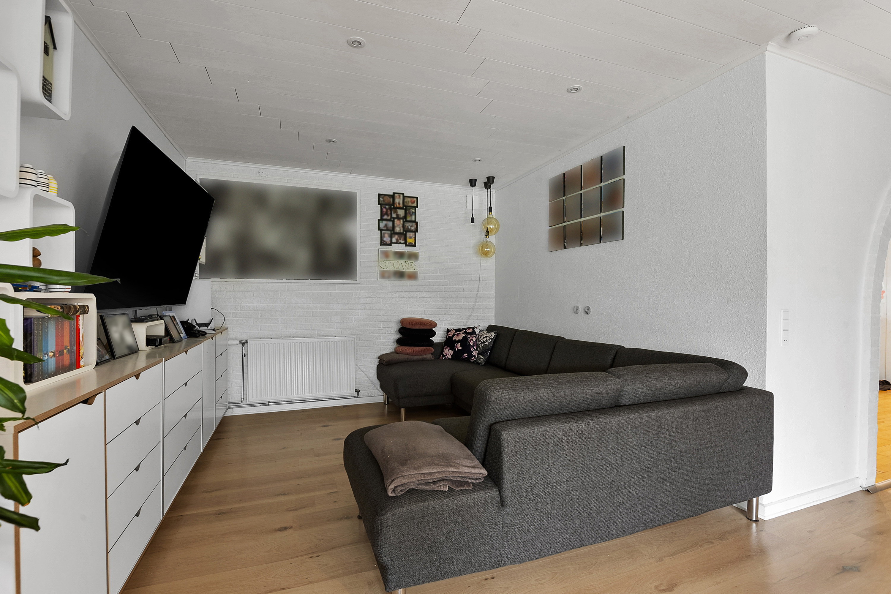 Fremhævet stue billede i fuldskærmstilstand. Billede af Hebovej 11, 6851 Janderup Vestj