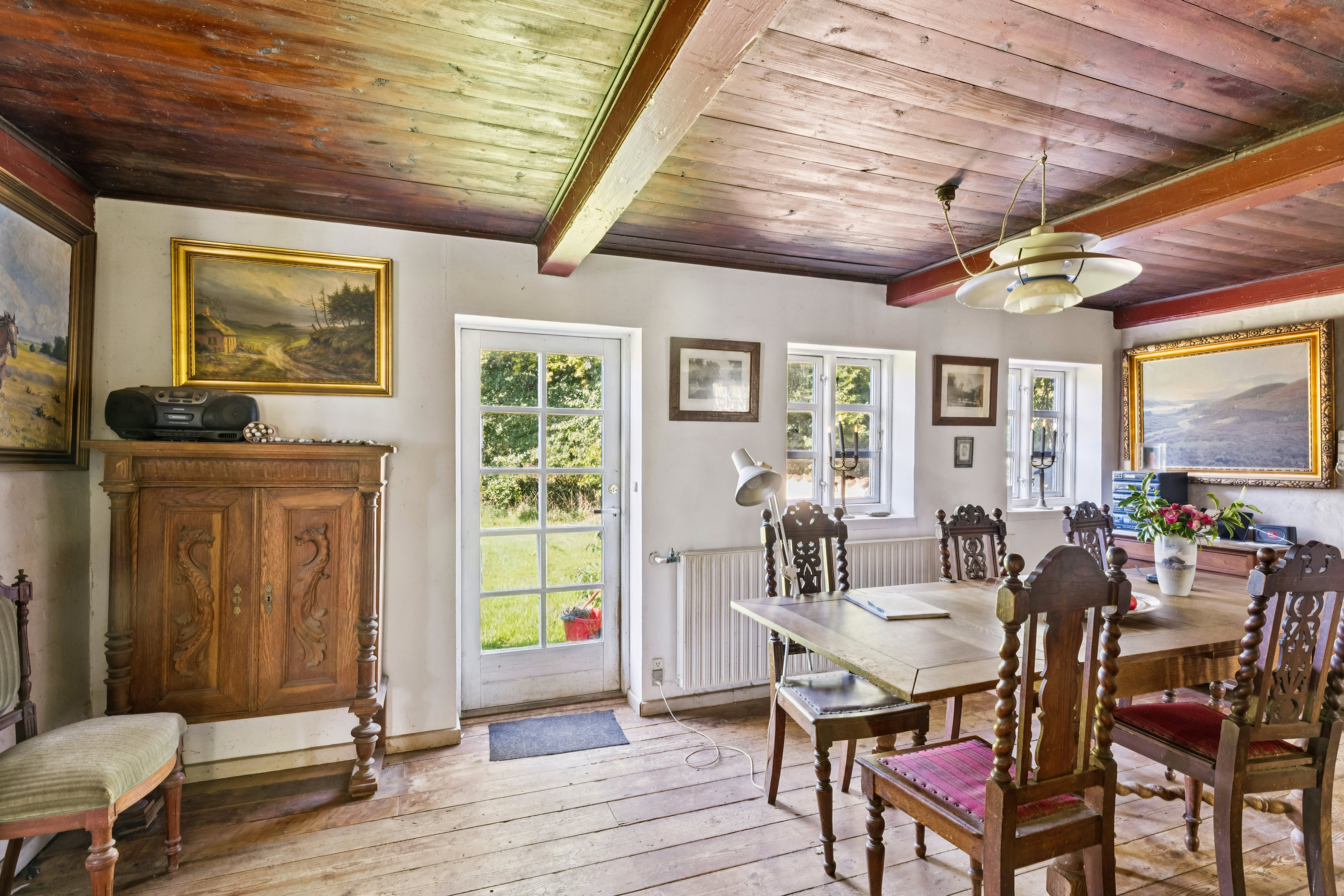 Fremhævet stue billede i fuldskærmstilstand. Billede af Tronkærvej 50, 8530 Hjortshøj