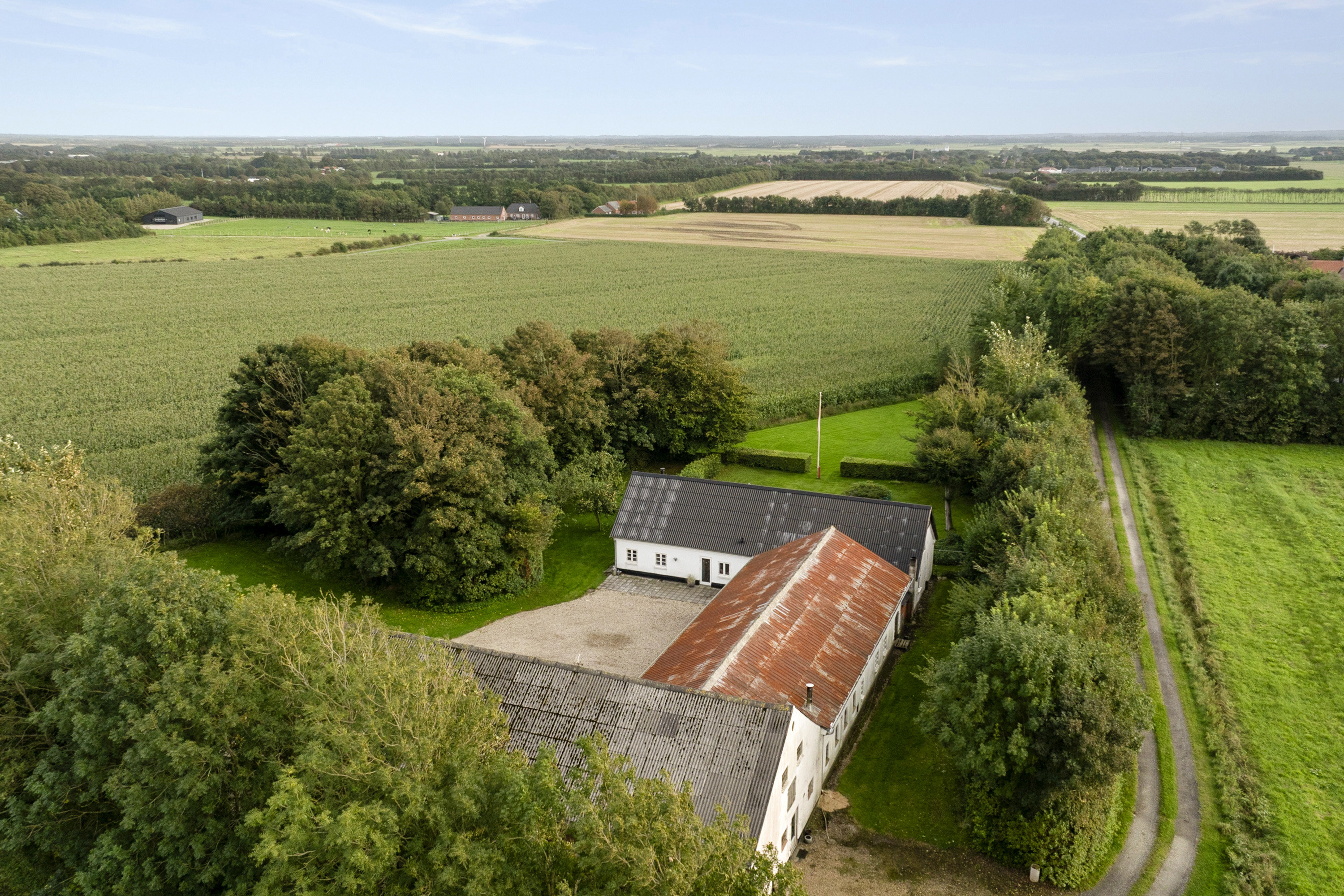 Fremhævet ejendommen billede i fuldskærmstilstand. Billede af Grønnevej 1, 6851 Janderup Vestj