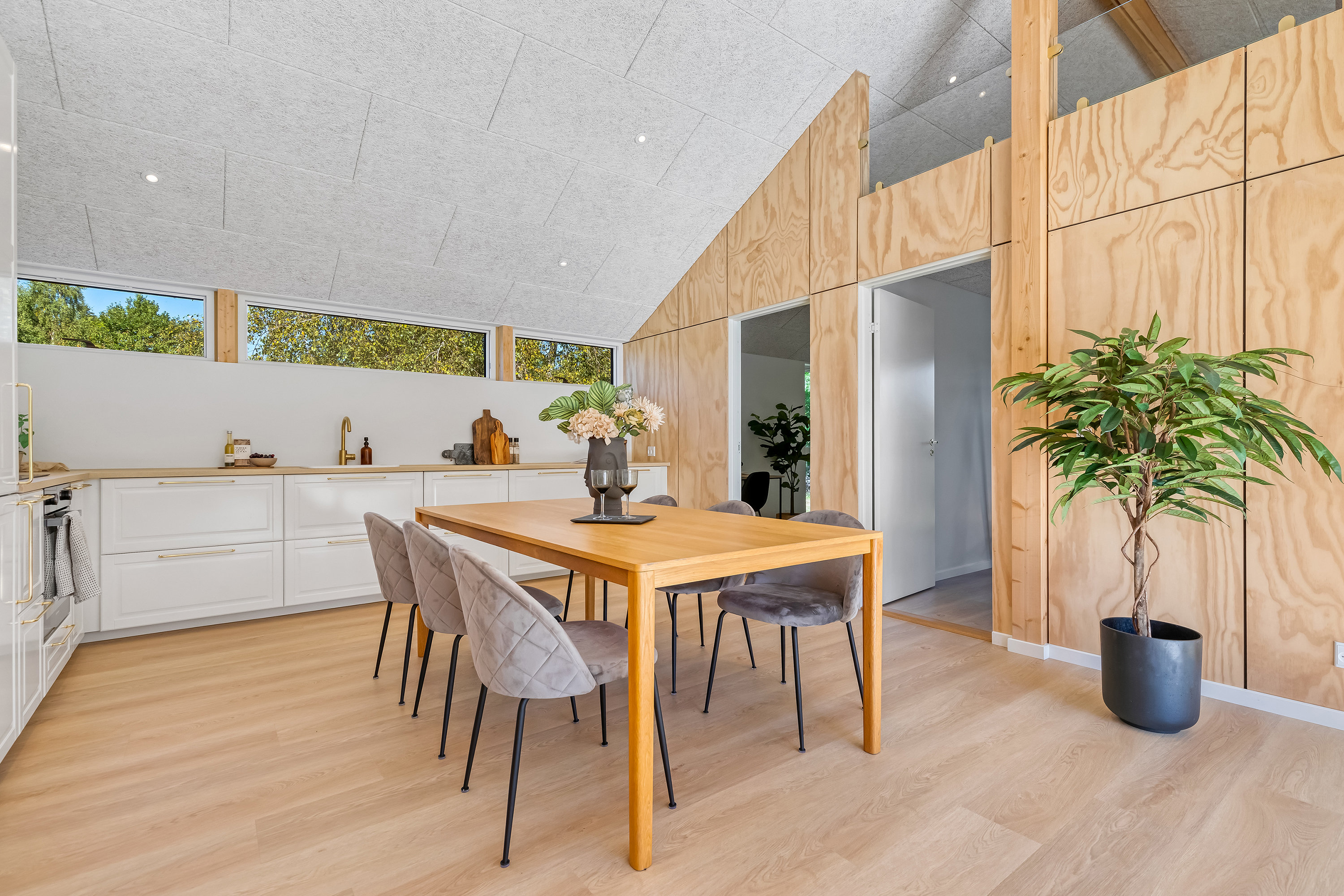 Fremhævet køkken billede i fuldskærmstilstand. Billede af Kishøjen 11, Bakkebjerg, 3230 Græsted