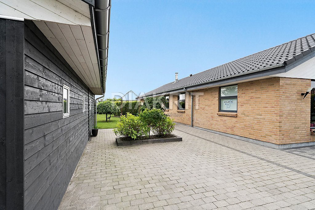 Fremhævet  billede i fuldskærmstilstand. Billede af Smedegade 55, Ørting, 8300 Odder