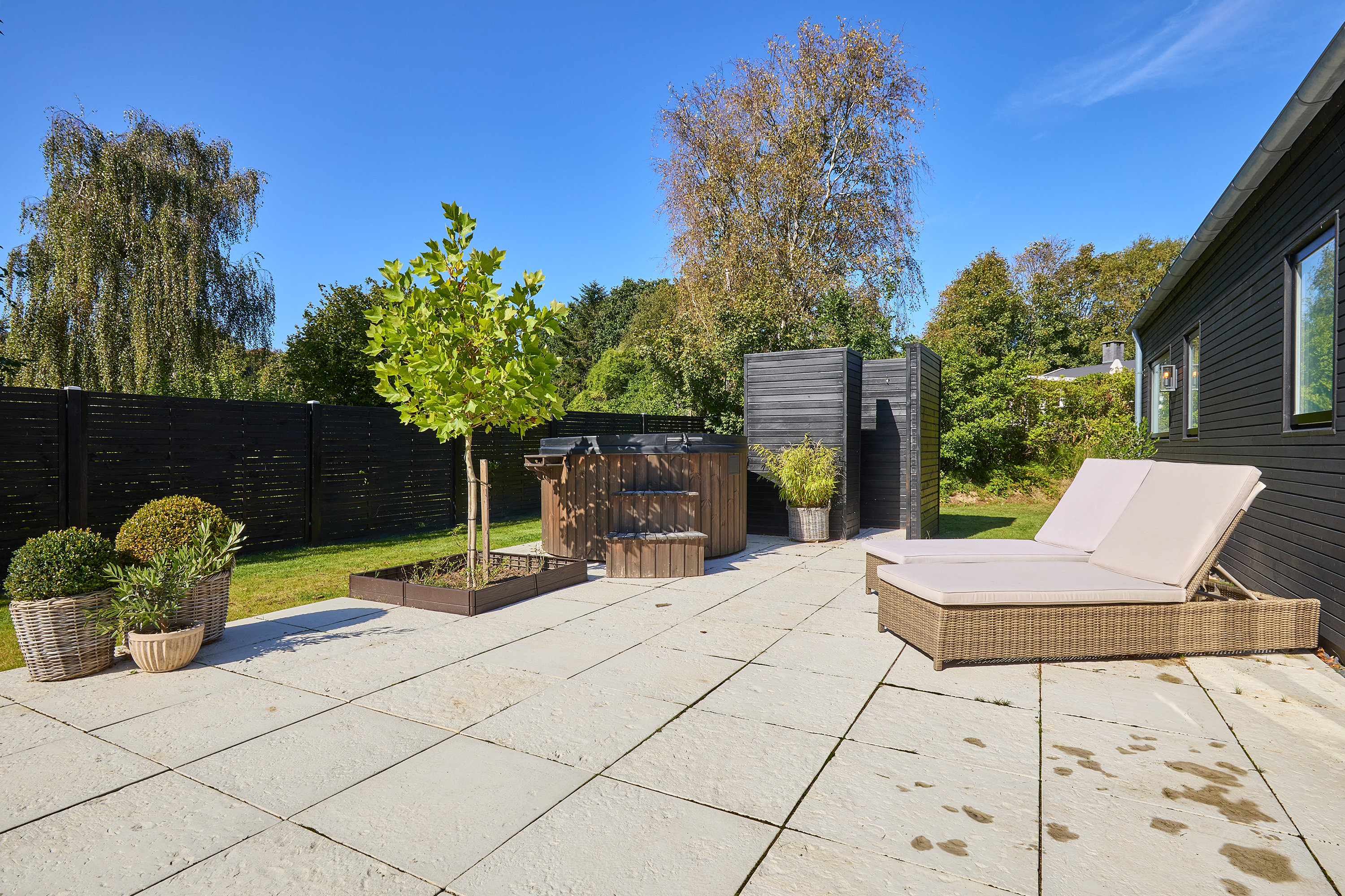 Fremhævet terrasse billede i fuldskærmstilstand. Billede af Åvej 6, Rågeleje, 3210 Vejby