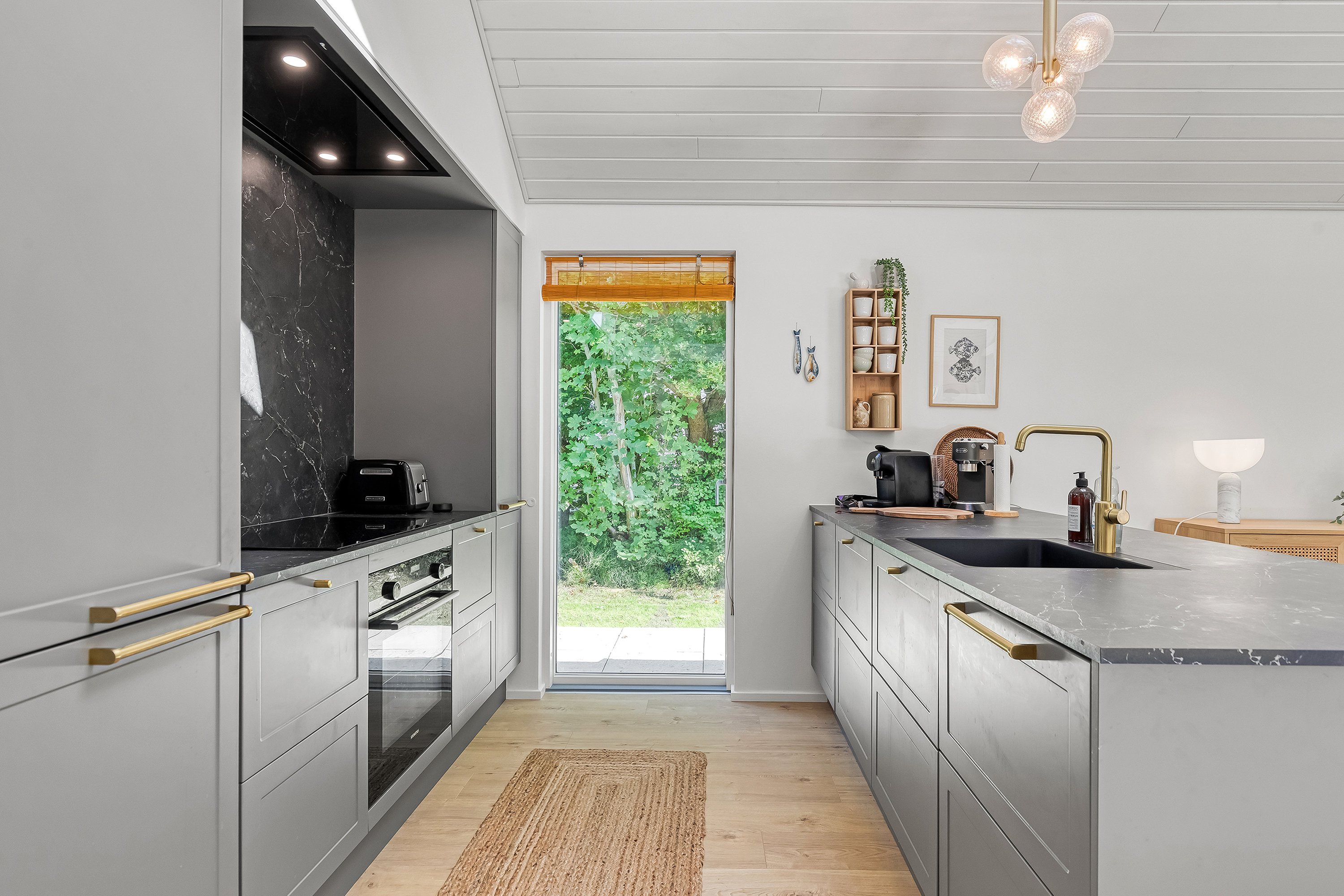 Fremhævet køkken billede i fuldskærmstilstand. Billede af Åvej 6, Rågeleje, 3210 Vejby