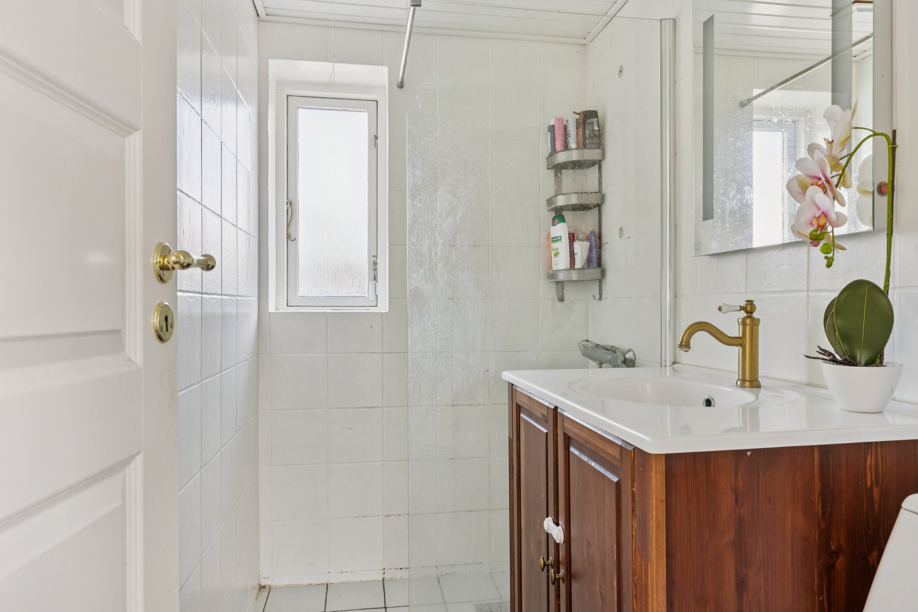 Fremhævet badeværelse billede i fuldskærmstilstand. Billede af Næbbevej 6A, Vejleby, 4534 Hørve