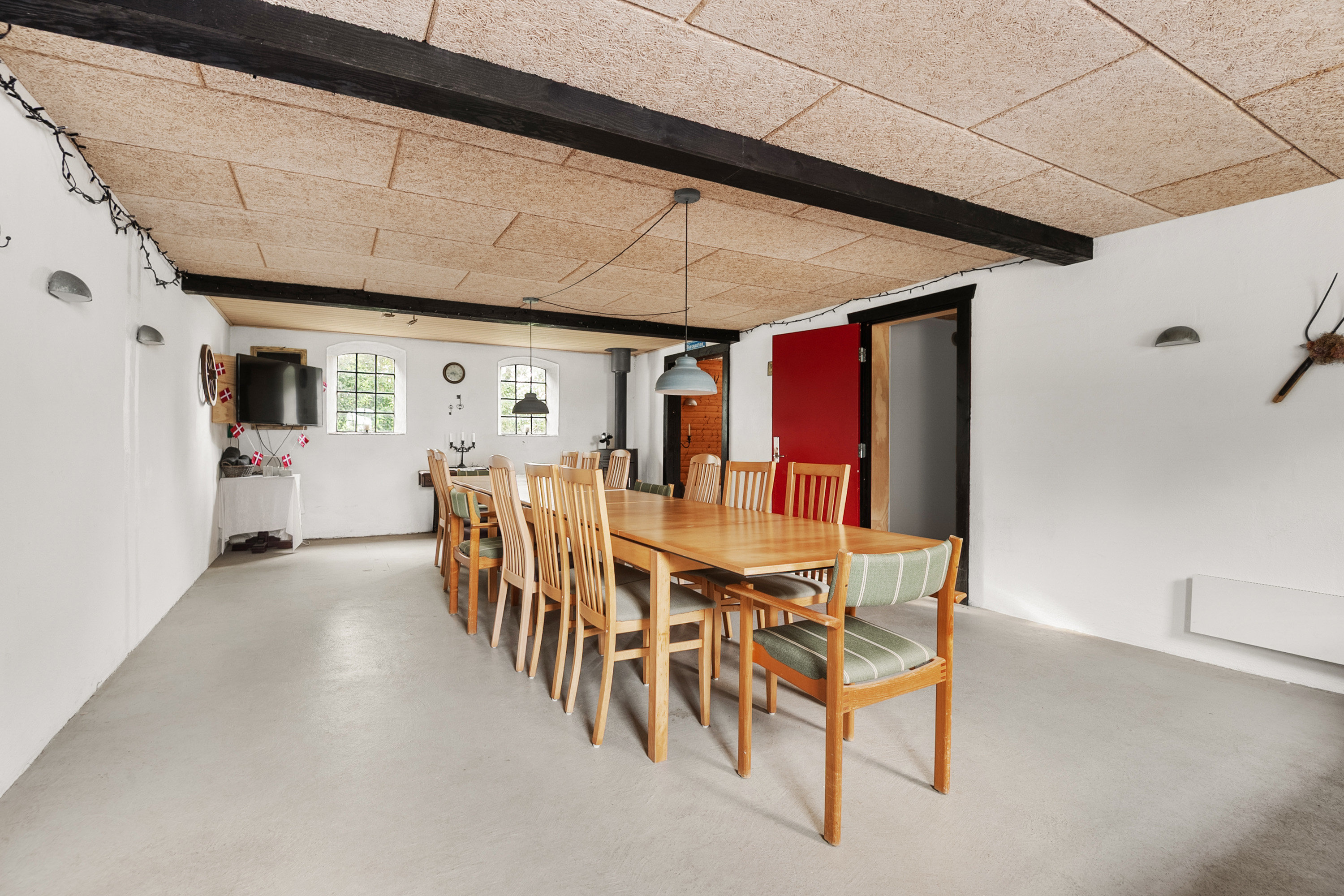 Fremhævet gildesal billede i fuldskærmstilstand. Billede af Grønnevej 1, 6851 Janderup Vestj