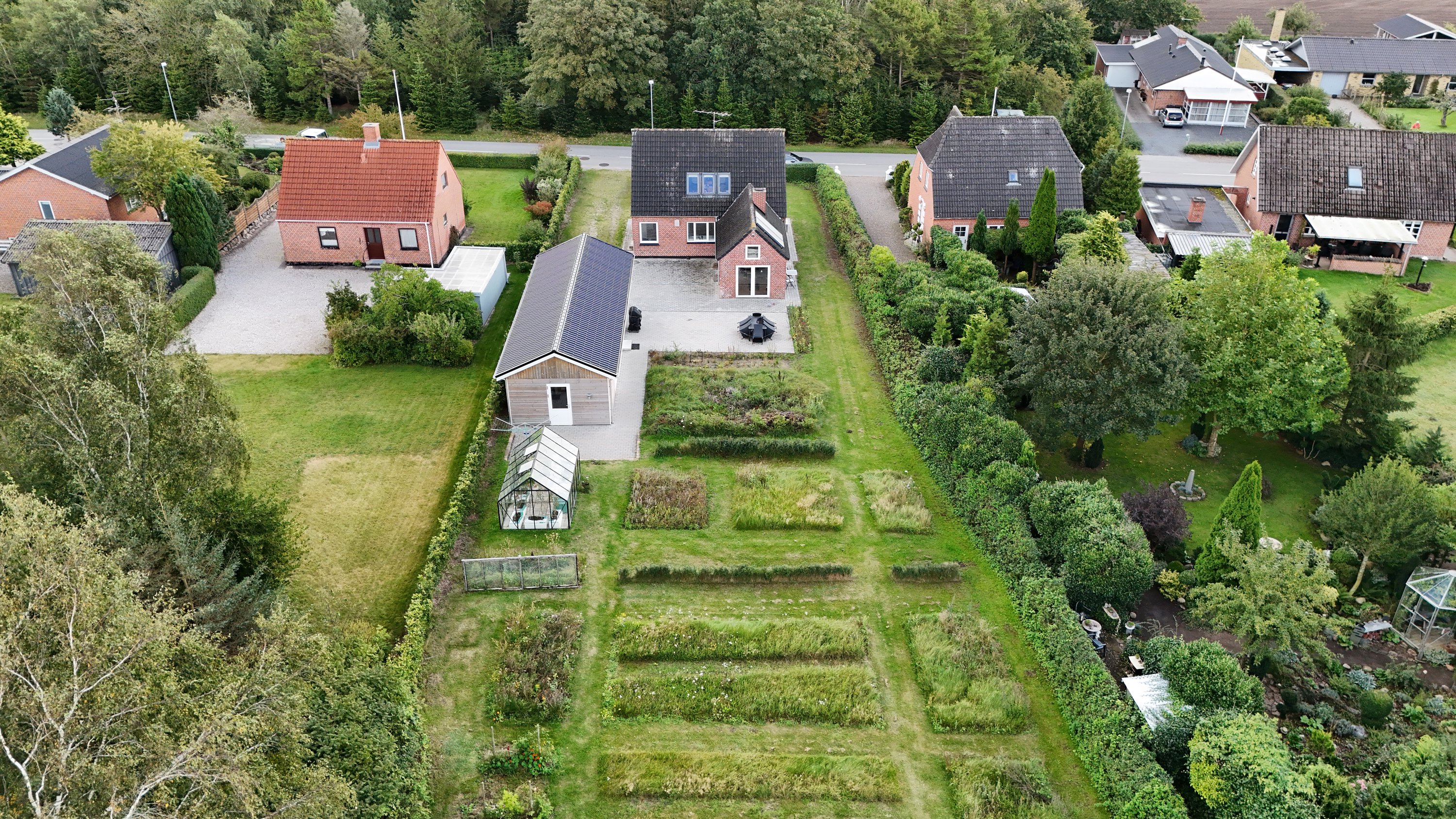 Fremhævet luftfoto billede i fuldskærmstilstand. Billede af Klejtrupvej 80, Hvornum, 9500 Hobro