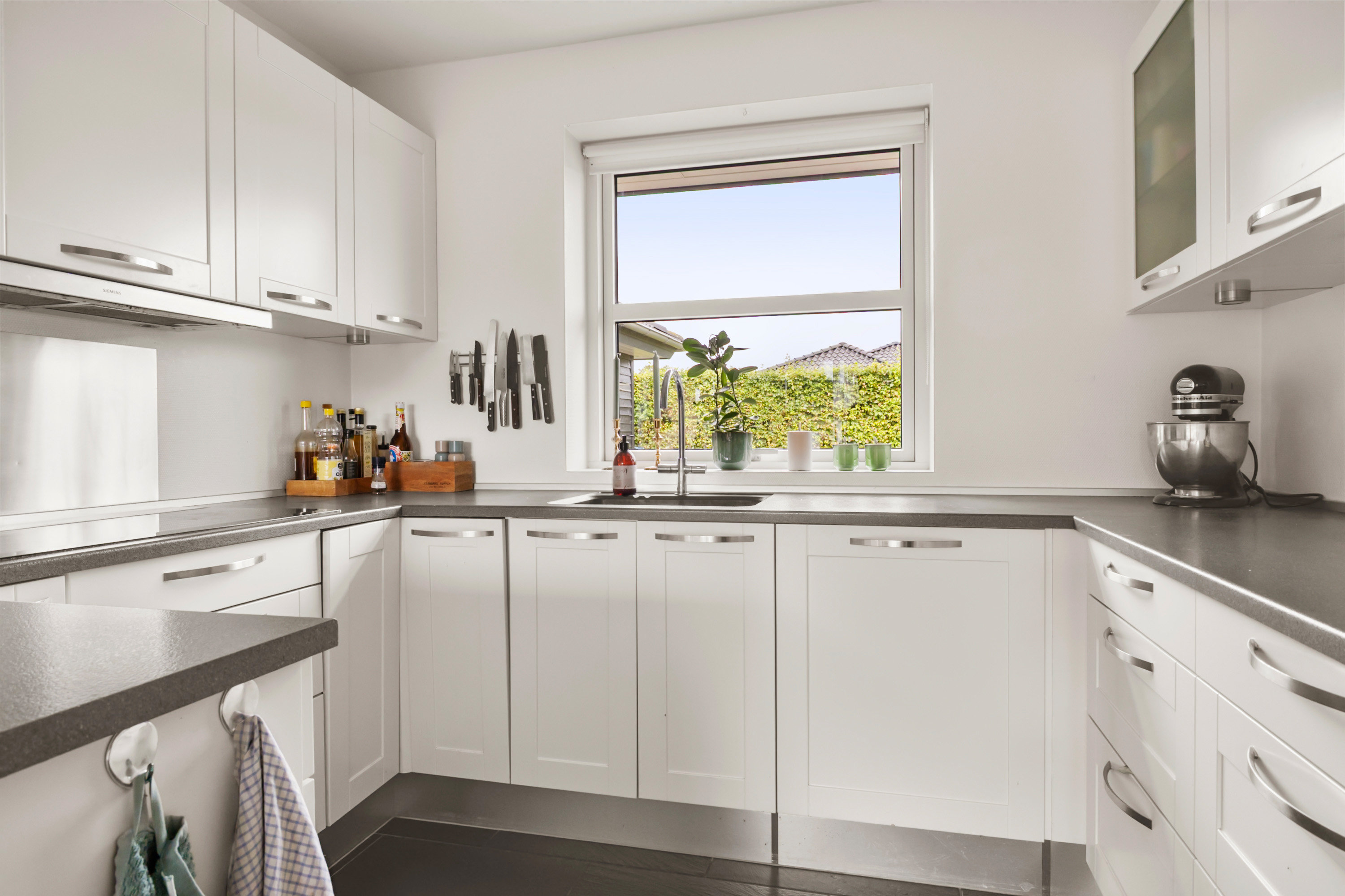 Fremhævet køkken billede i fuldskærmstilstand. Billede af Vestervang 65, 6650 Brørup