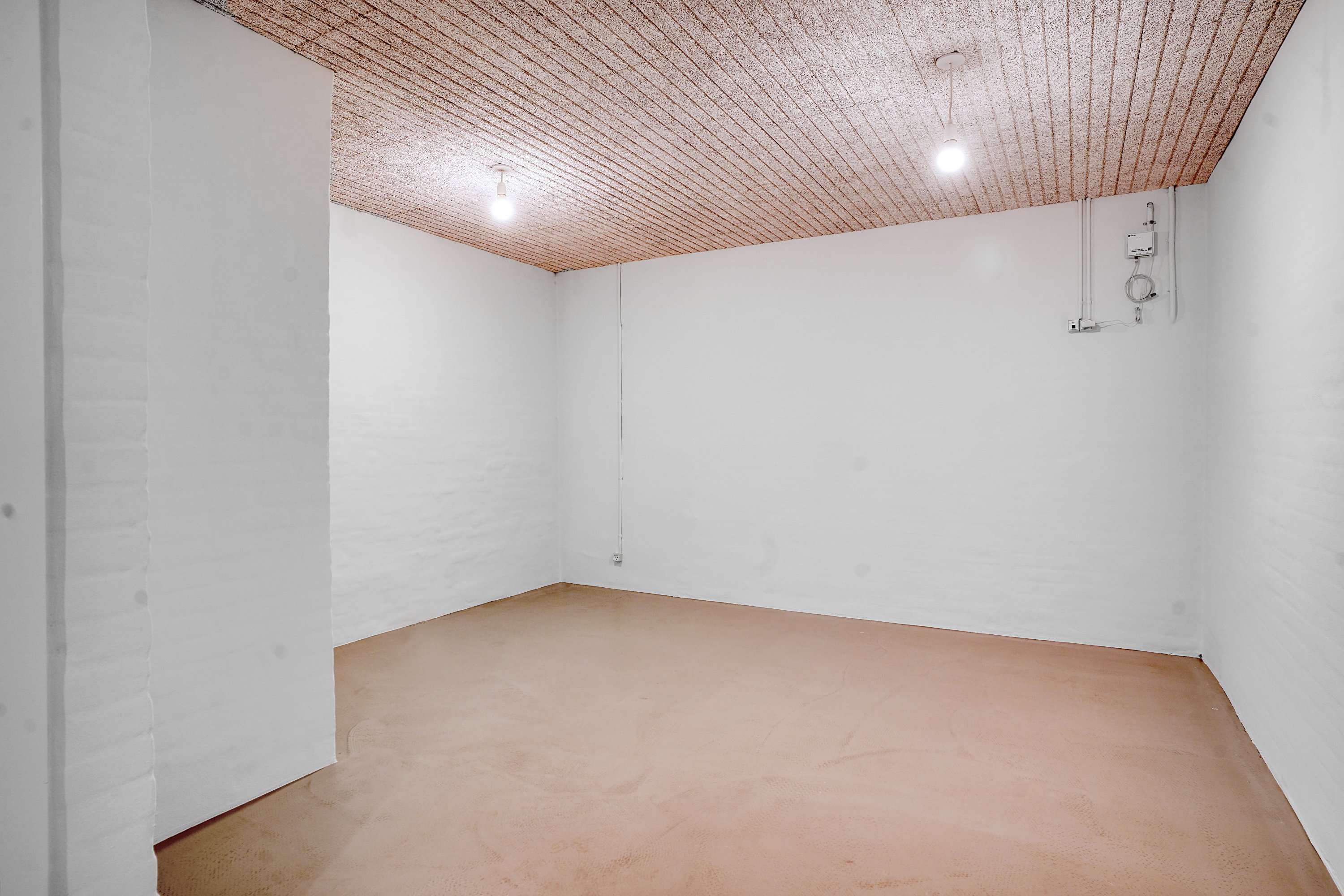 Fremhævet kælder billede i fuldskærmstilstand. Billede af Pilehaven 3, Hareskov, 3500 Værløse