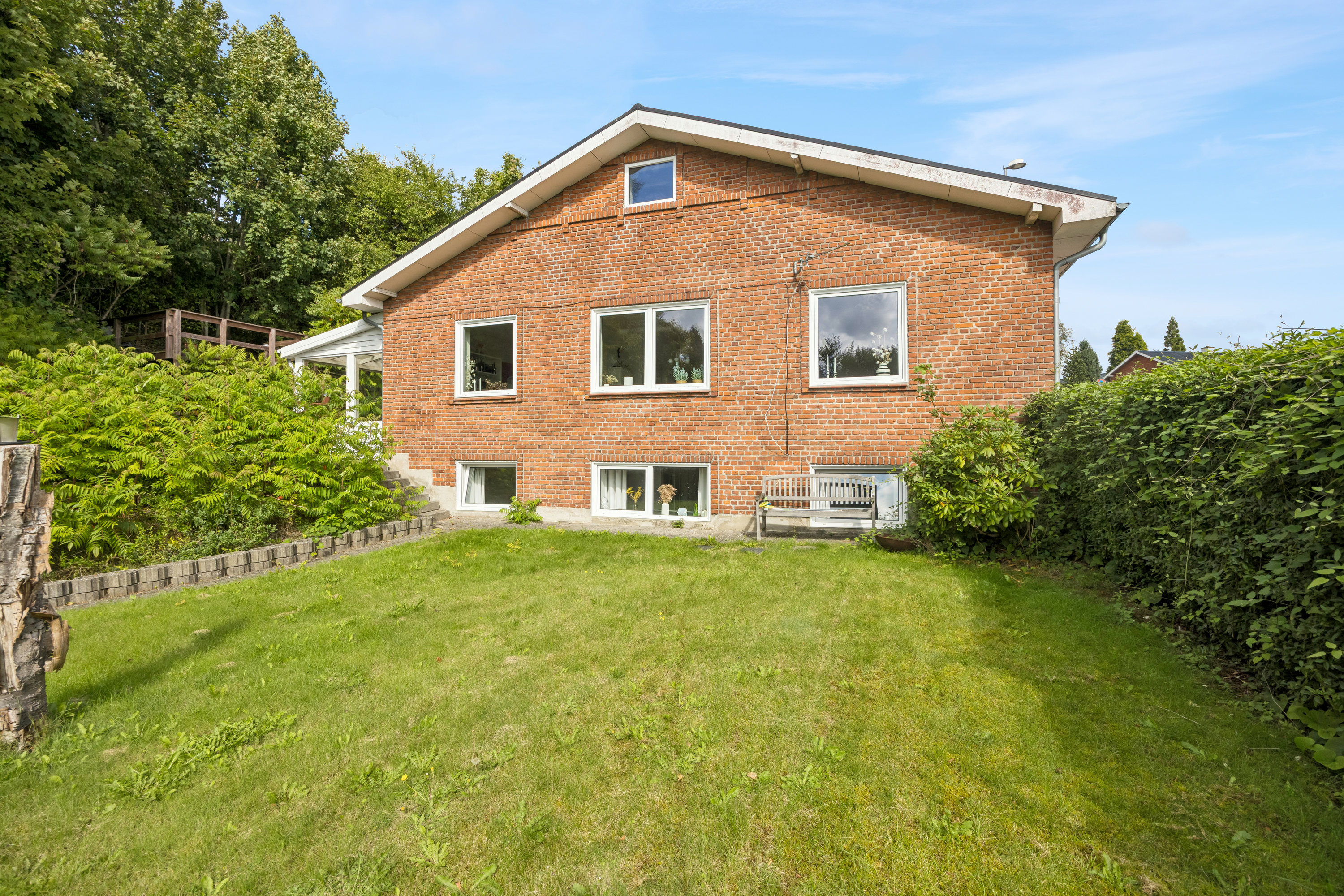 Fremhævet have billede i fuldskærmstilstand. Billede af Hegedalsvej 41, 9500 Hobro