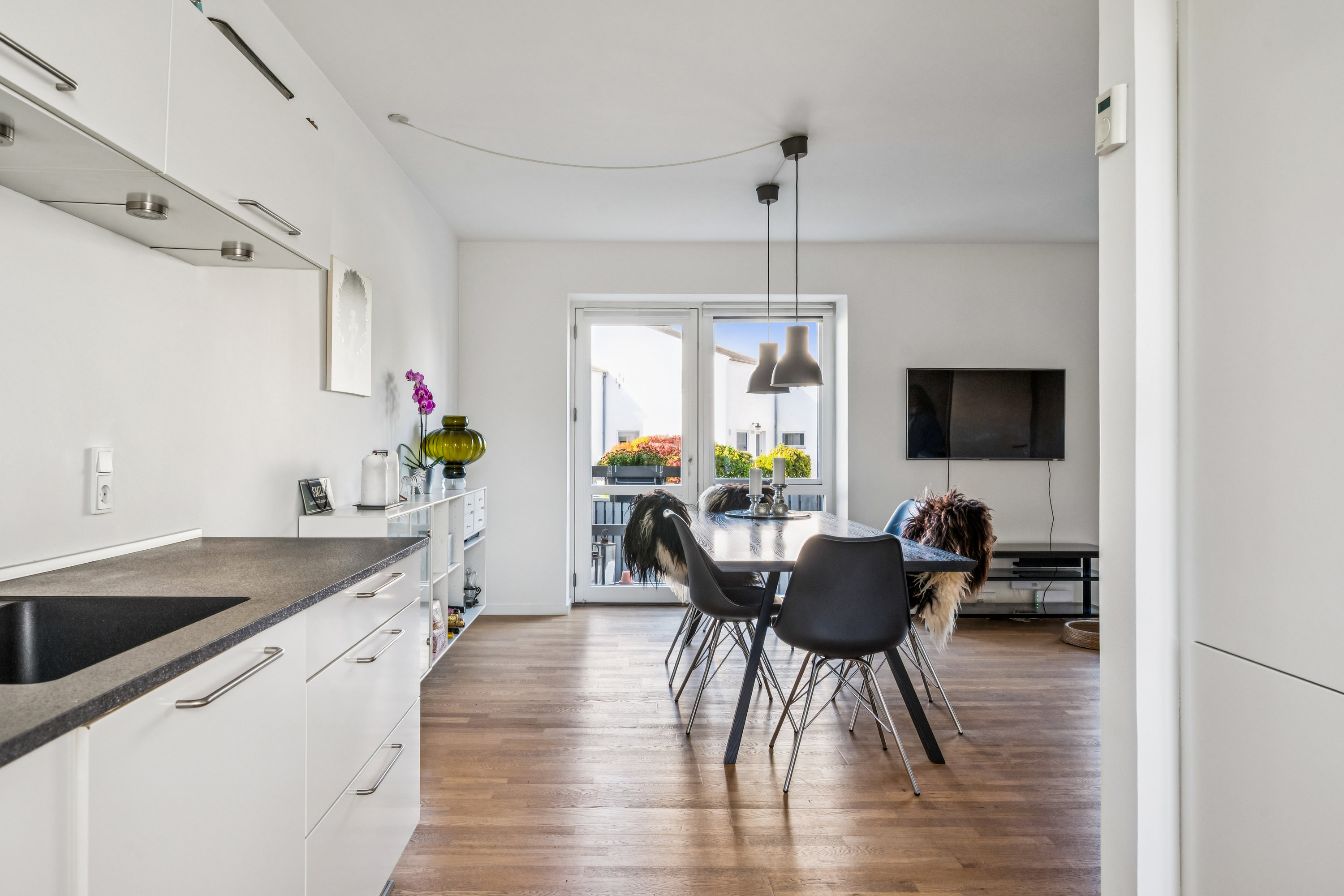 Fremhævet køkken billede i fuldskærmstilstand. Billede af Tretommervej 60, 8240 Risskov