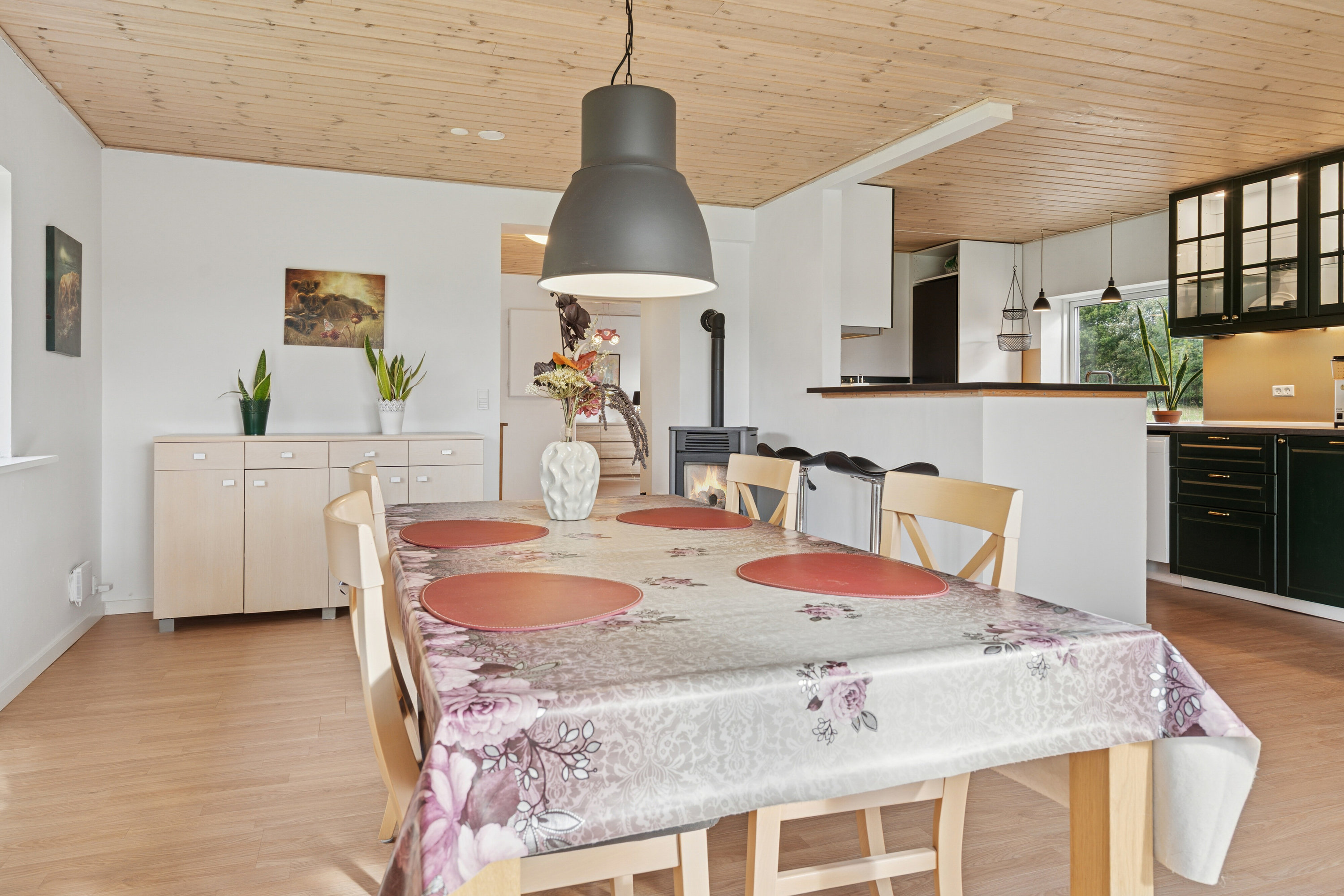 Fremhævet køkken alrum billede i fuldskærmstilstand. Billede af Skelbyvej 6, Nåby, 4160 Herlufmagle