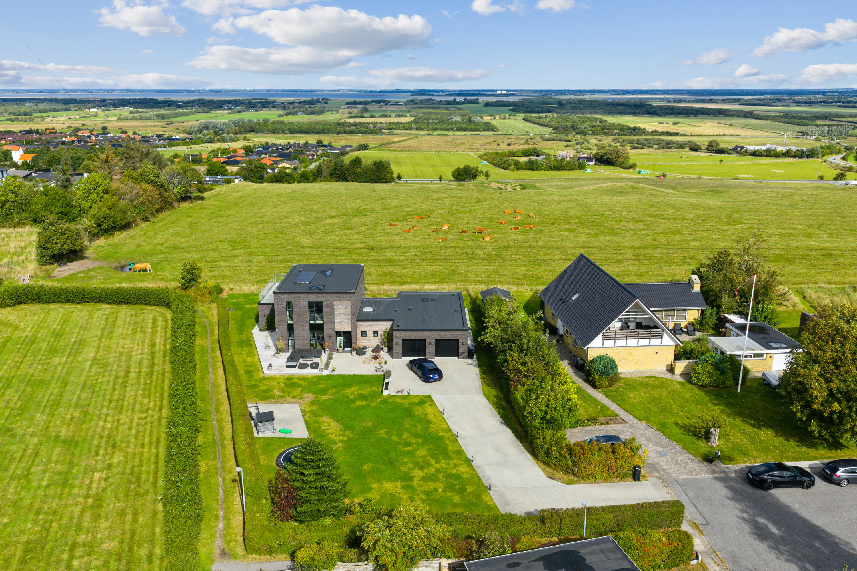 Fremhævet ejendom 1 billede i fuldskærmstilstand. Billede af Kalmanparken 102, 9200 Aalborg SV