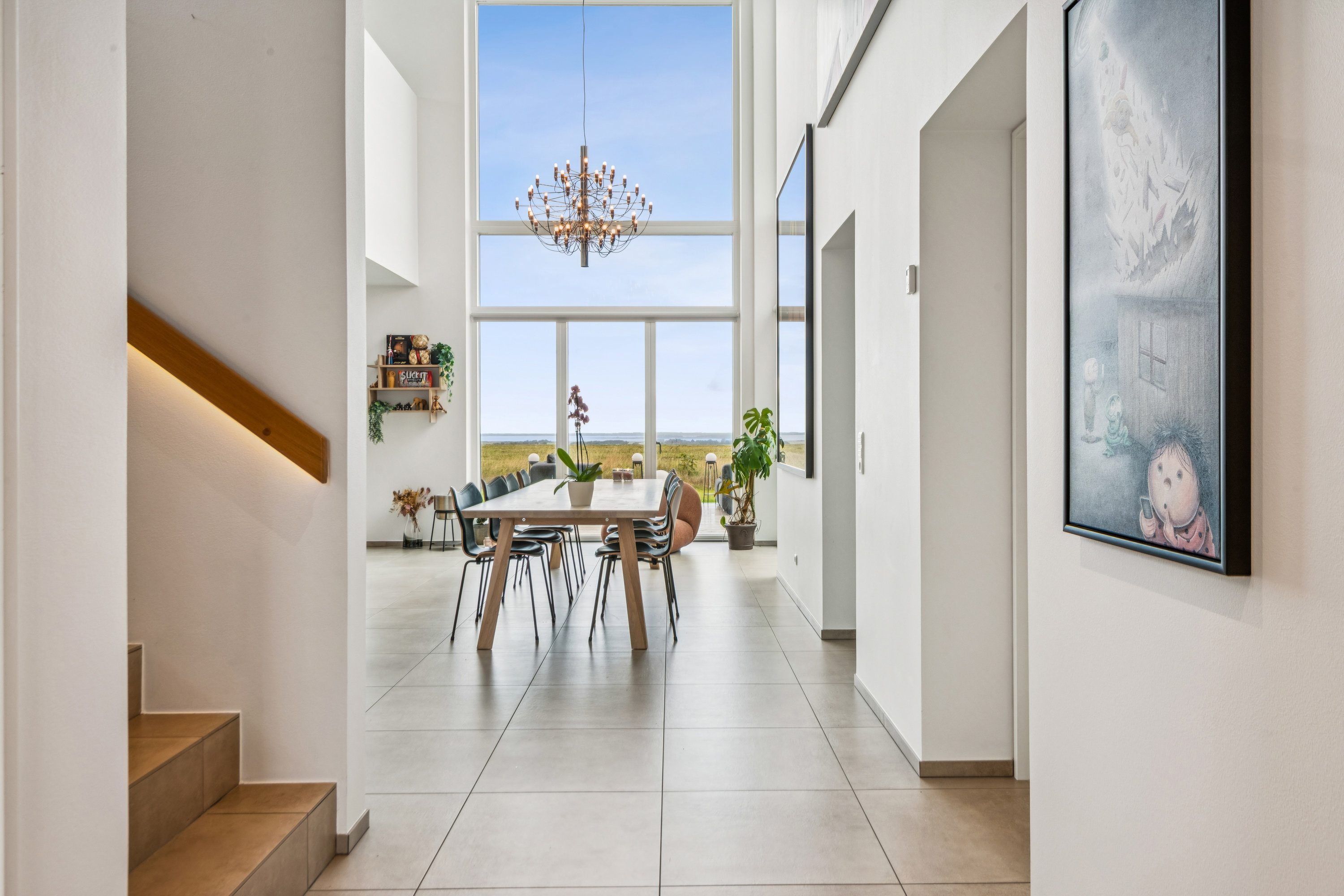 Fremhævet gang billede i fuldskærmstilstand. Billede af Kalmanparken 102, 9200 Aalborg SV