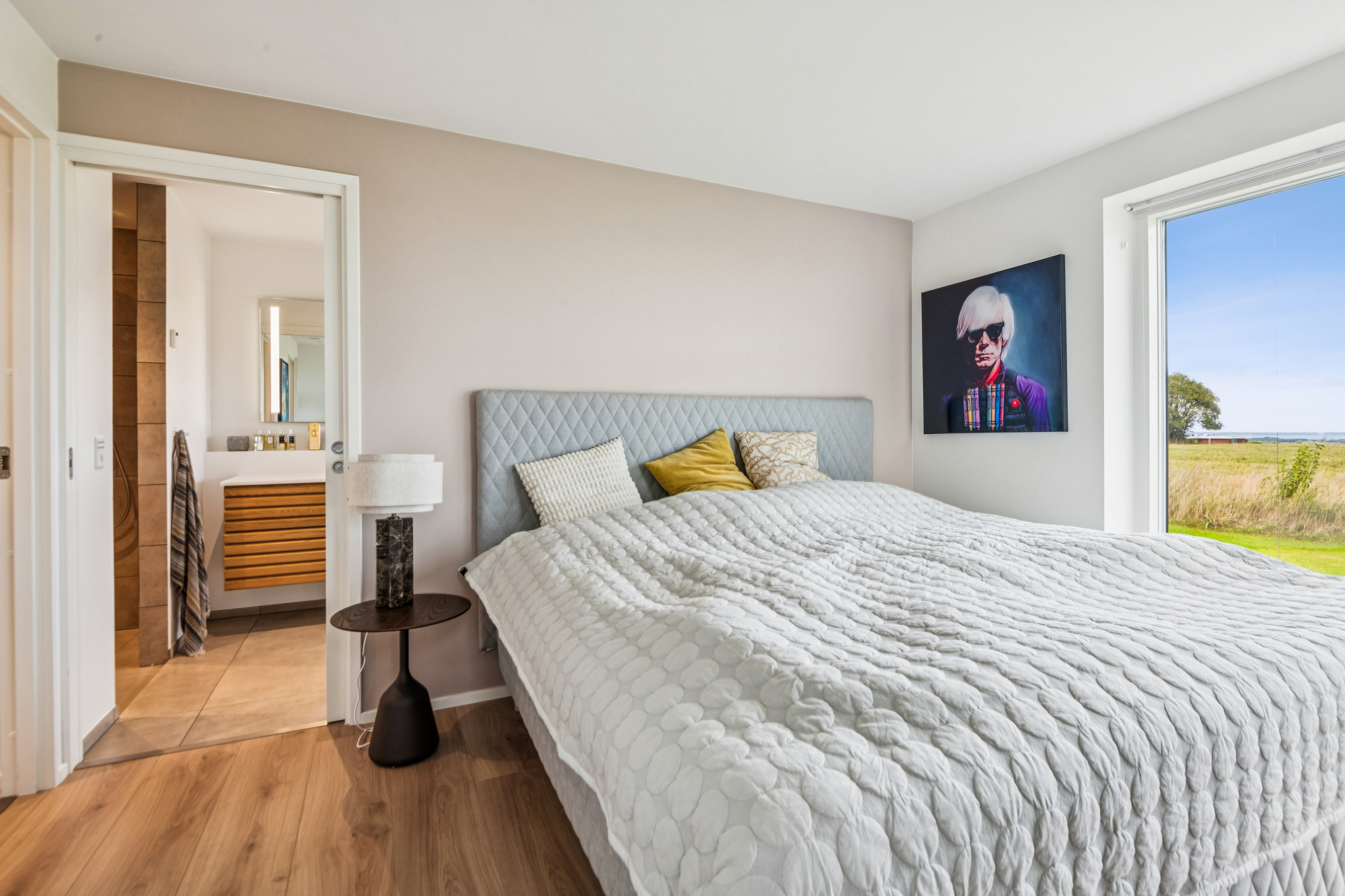 Fremhævet værelse billede i fuldskærmstilstand. Billede af Kalmanparken 102, 9200 Aalborg SV