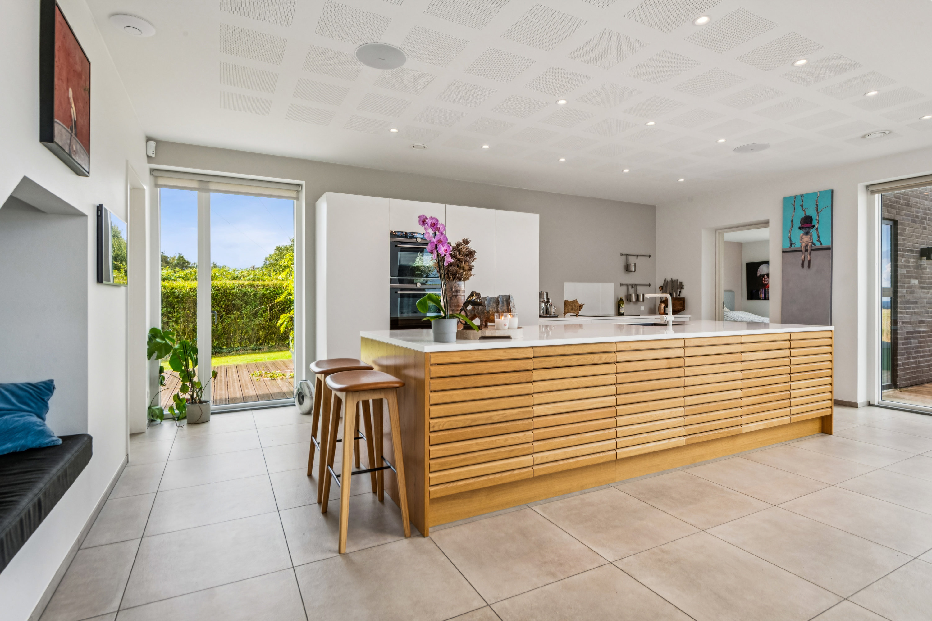 Fremhævet stue billede i fuldskærmstilstand. Billede af Kalmanparken 102, 9200 Aalborg SV