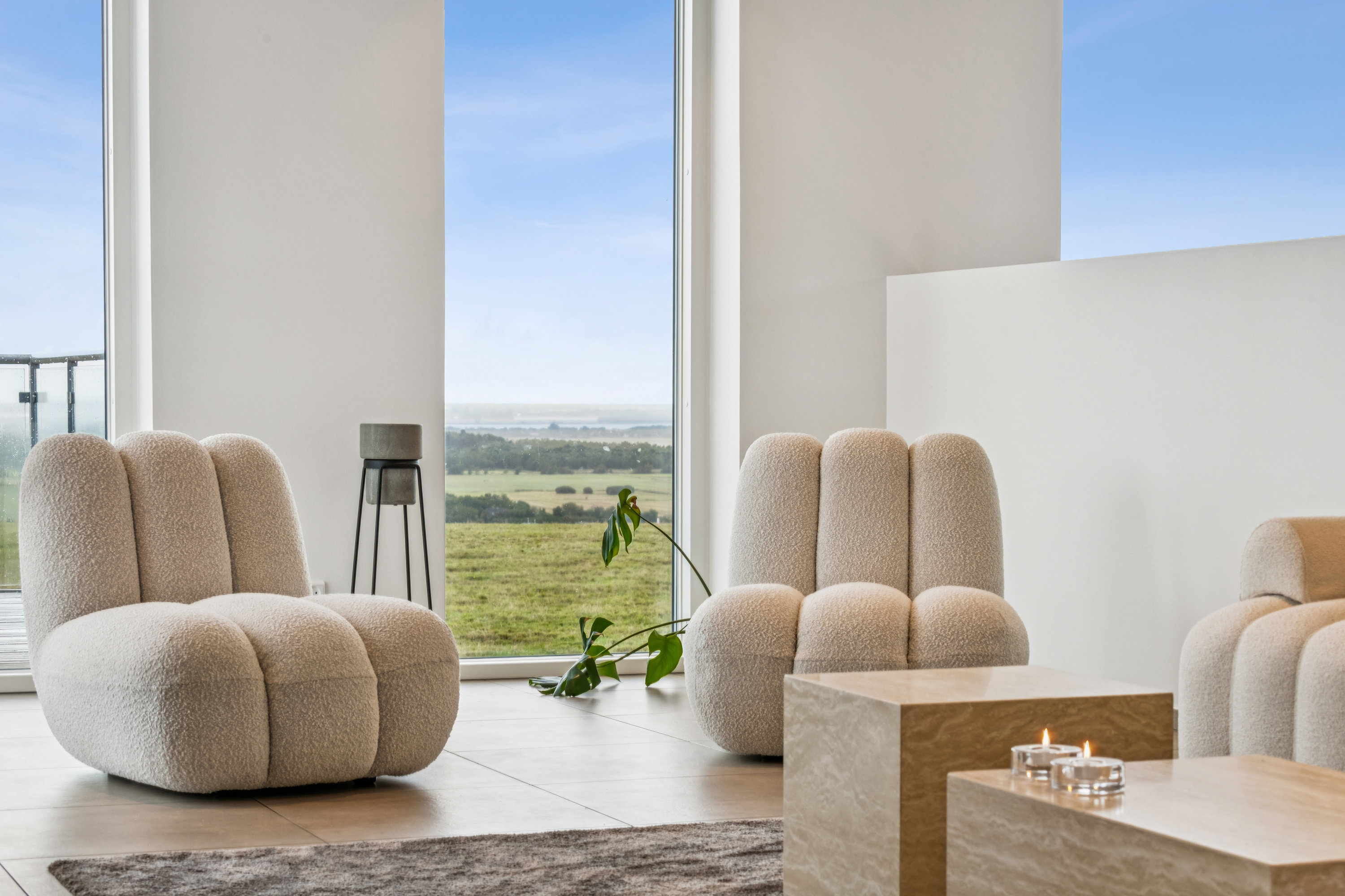 Fremhævet stue billede i fuldskærmstilstand. Billede af Kalmanparken 102, 9200 Aalborg SV