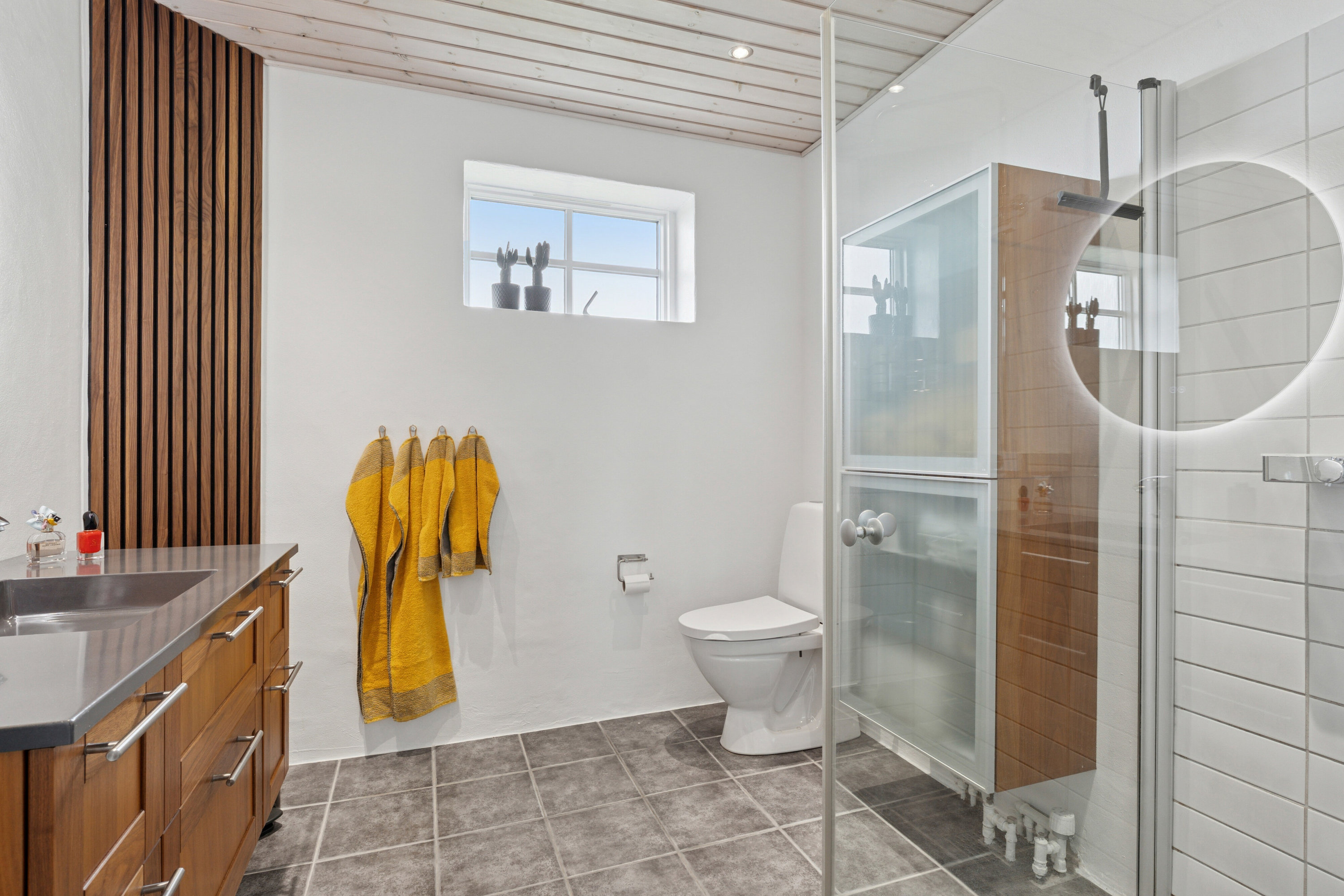 Fremhævet badeværelse billede i fuldskærmstilstand. Billede af Ramsvej 159, Bjergby, 9800 Hjørring